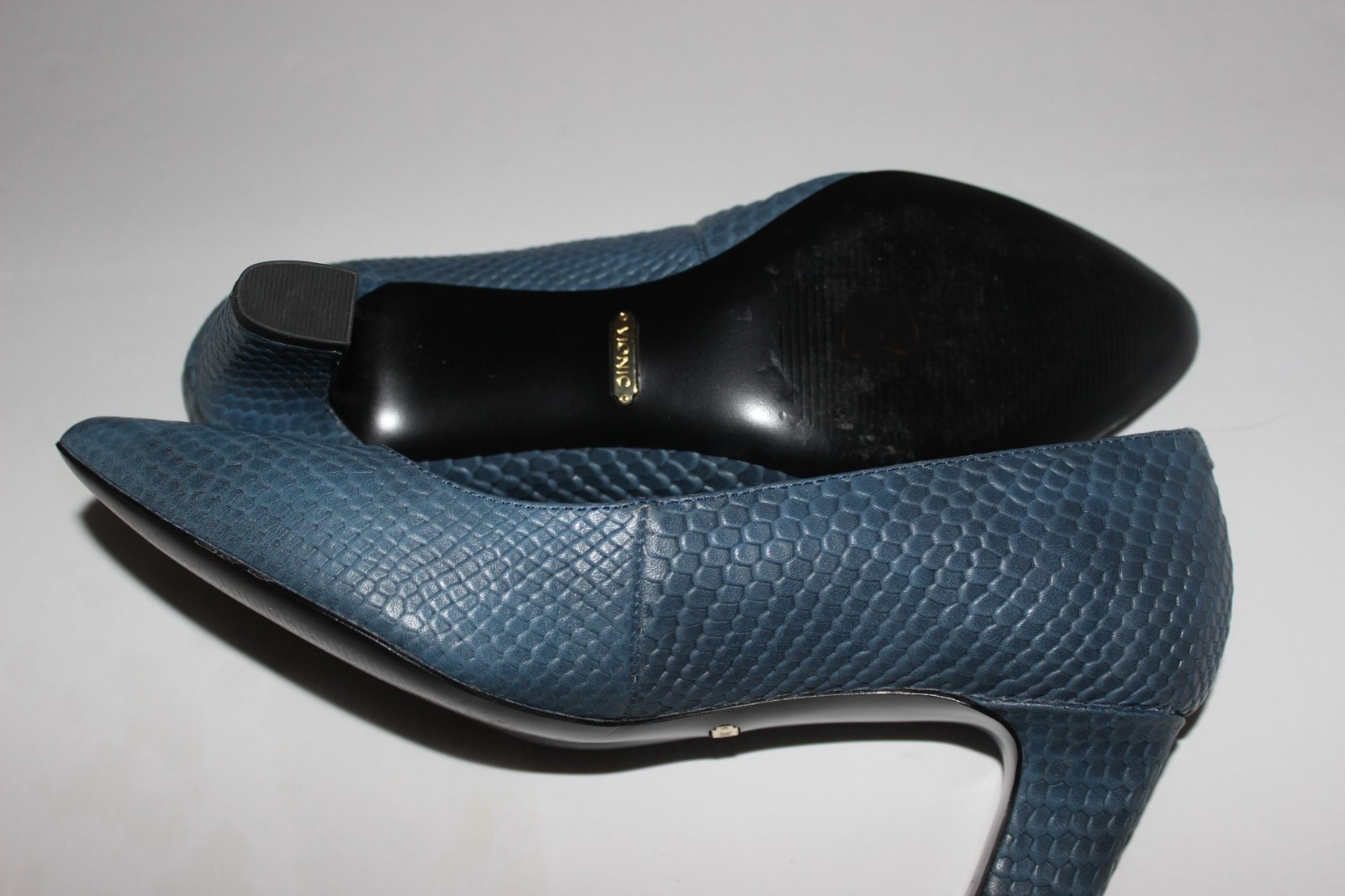 Women’s VIONIC Madison Mia Block Pump Heels Blue Snake Print Leather Shoes Sz 7