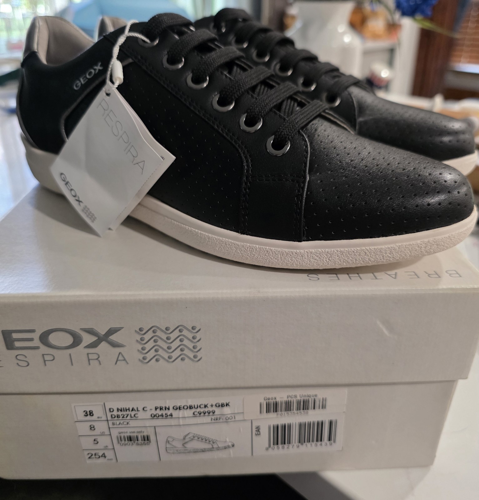 GEOX Size 8 Respira Womens Black Leather Fashion Sneakers NIB