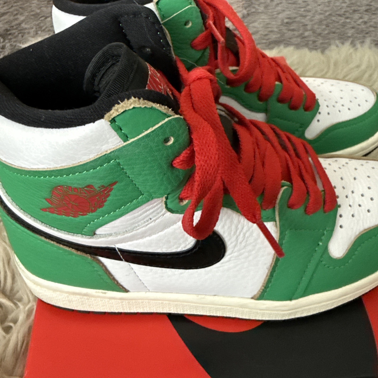 Nike Air Jordan 1 Retro High OG “Lucky Green” Size 5