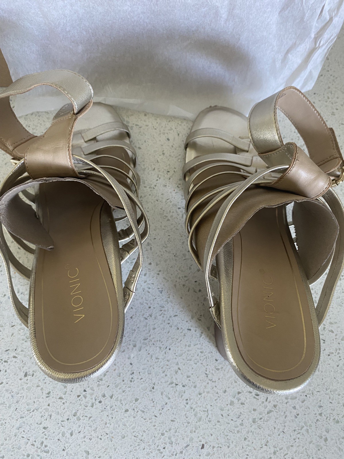 Vionic Sami Metallic Sexy Strappy Sandals Block Heels Gold Champagne Size 10
