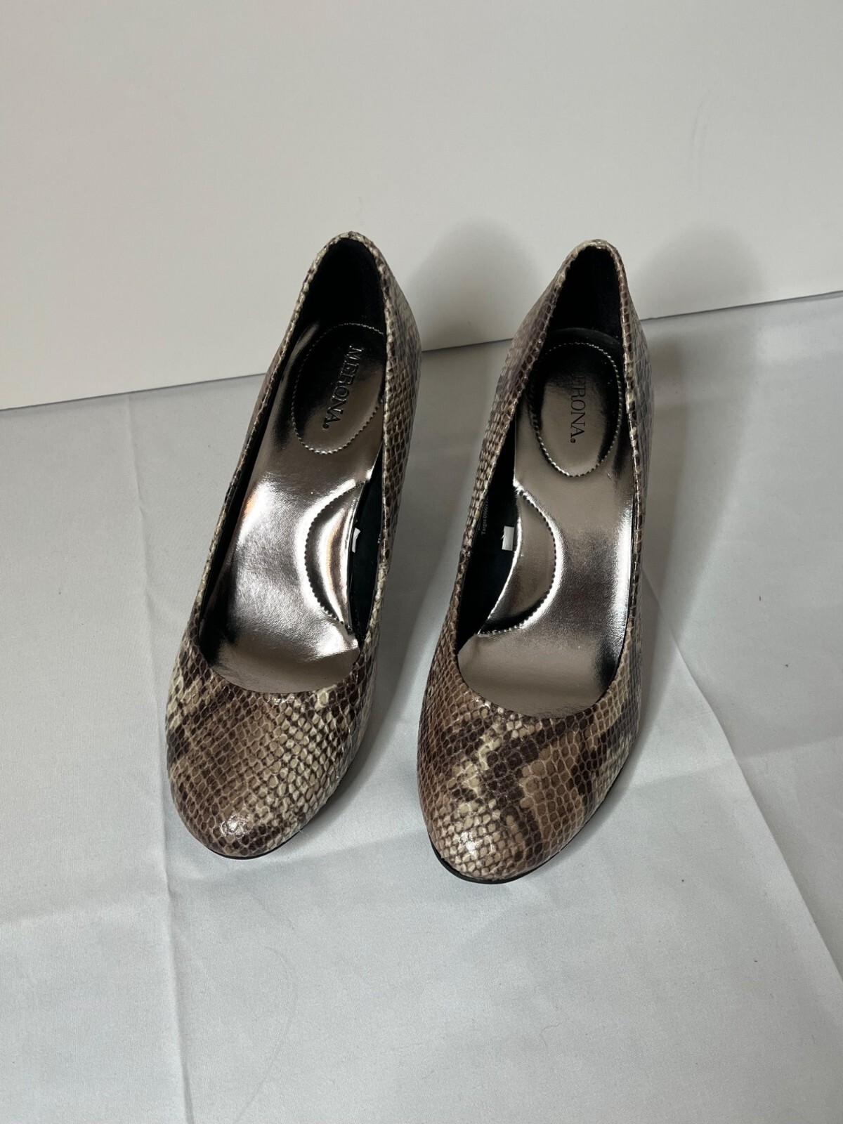 Snake Print High Heels Faux Leather Shoes 8.5 Target Made In China All Man-Made