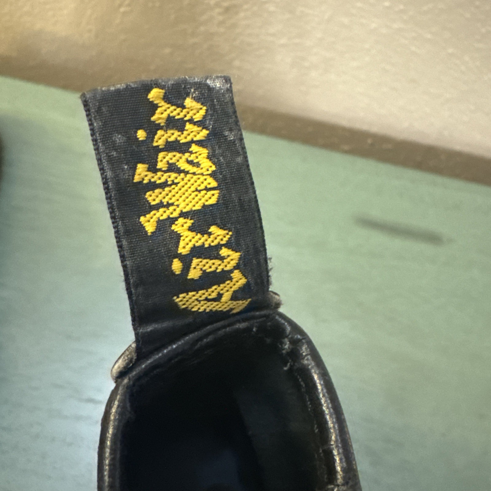 Dr. Martens 1460 Women’s Smooth Leather 8 Eyelet Boots Size 9 Black