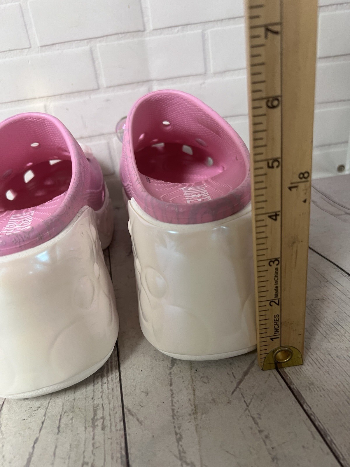 CROCS Wicked Glinda Siren Clog Pink Jibbitz Women’s Size 8 Platform Heel