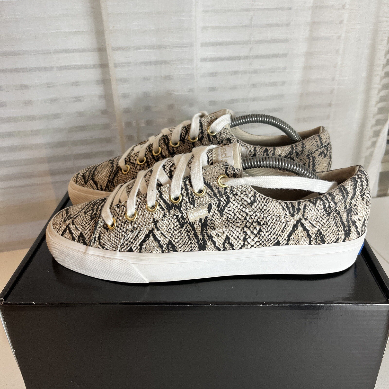 Keds Jump Kick Sneakers Womens Size 9.5 Python Snake Print Canvas Lace Up EUC!