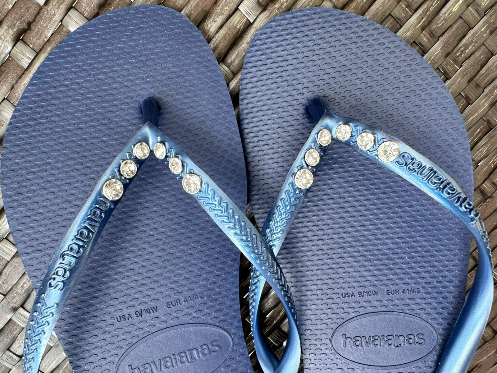 Original Flip Flops Women Slim with 6 Crystals and Personalized Charm