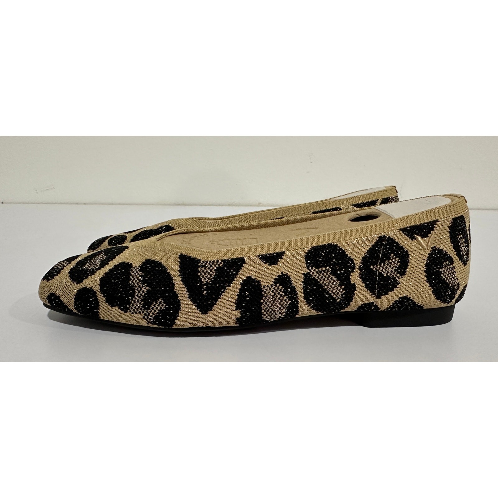 VIVAIA WOMEN’S MARGOT 2.0 FLAT SHOES METALLIC LEOPARD SIZE 38 NIB #10S