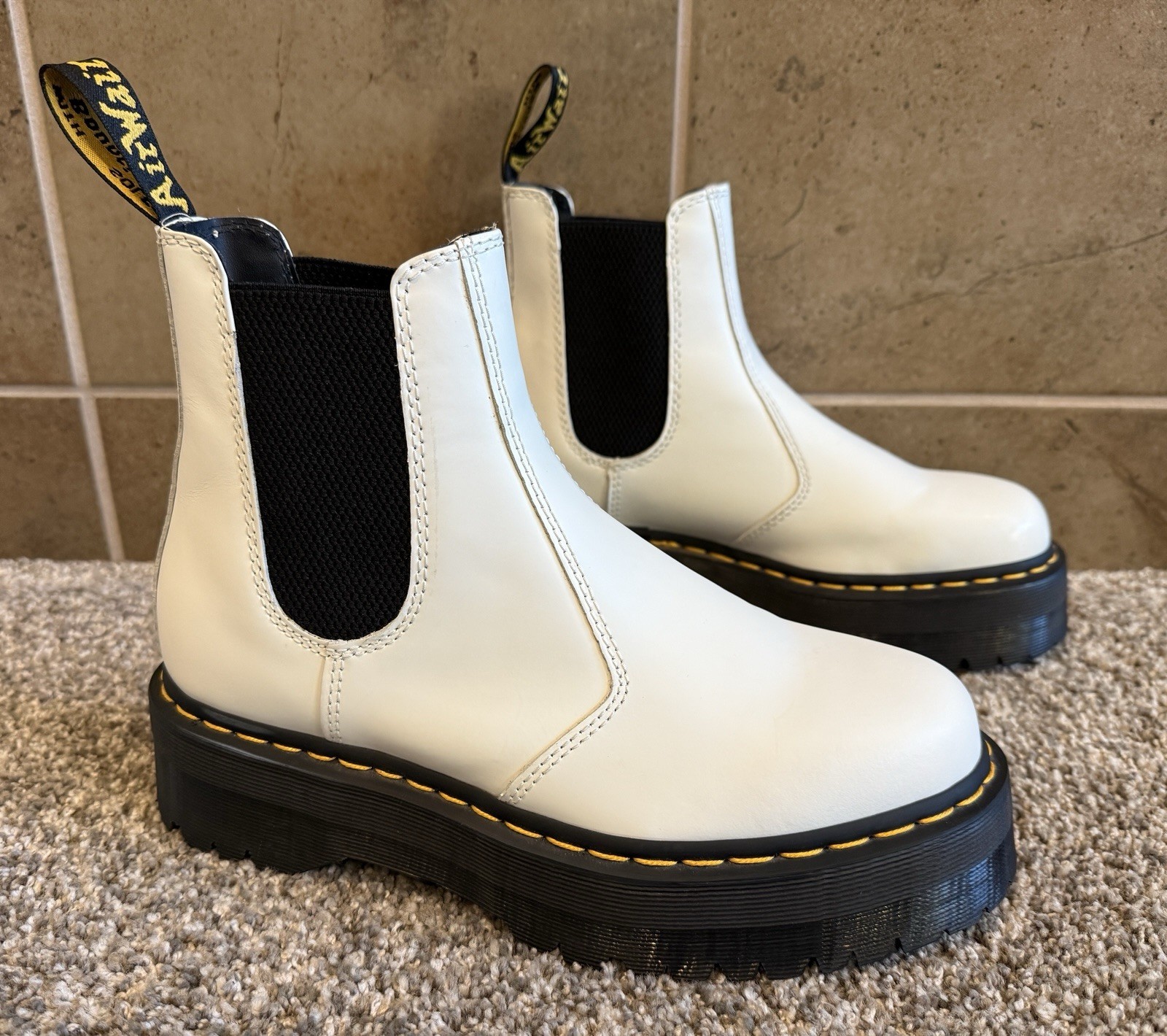 Doc Dr Martens 2976 Quad Platform White Leather Chelsea Boots Women Size 9 EU 41