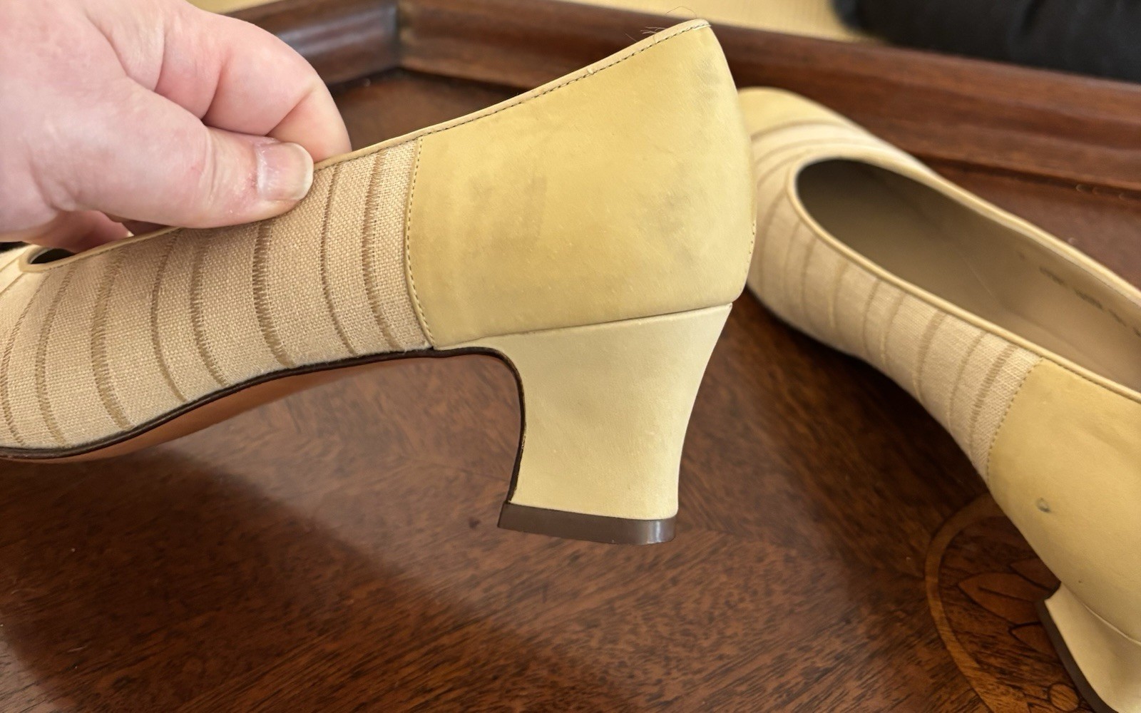 Salvatore Ferragamo Vintage Pumps Cream Beige Striped Canvas Leather Size 10.5 B