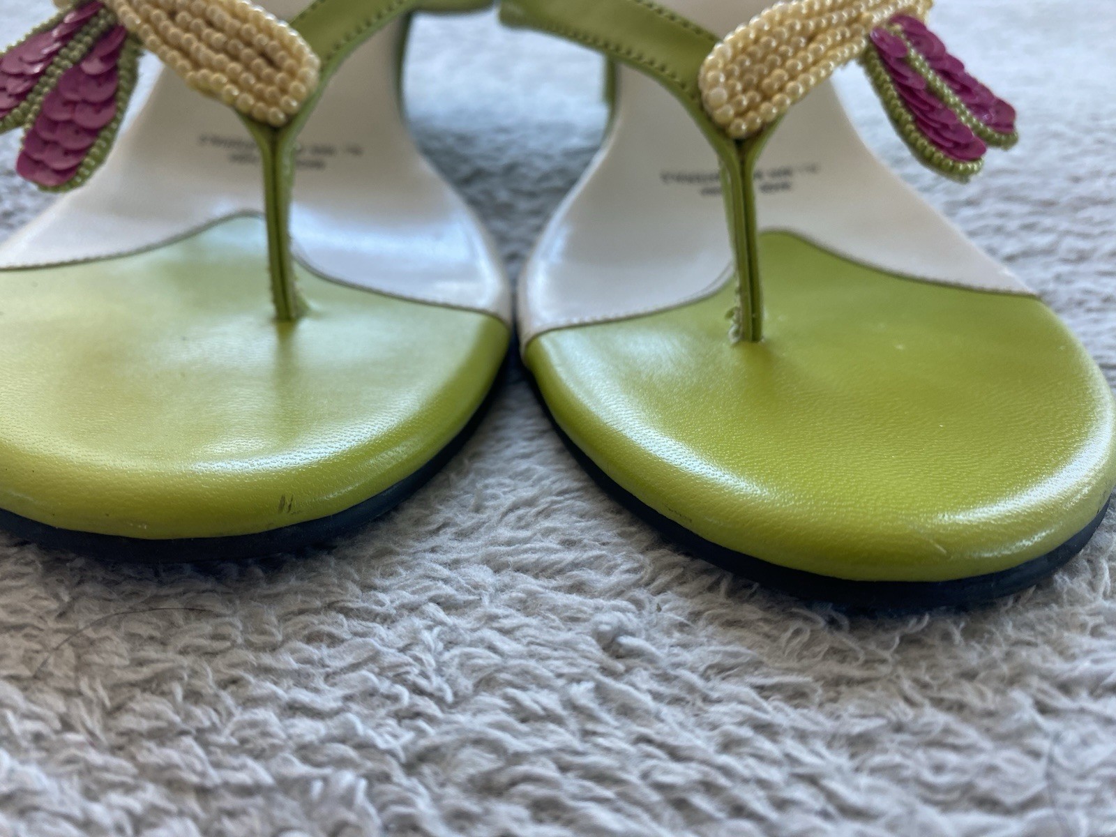 Life Stride Beaded Y2K VTG Size 9.5 Like Green Fuschia Sequins Thong Sandal