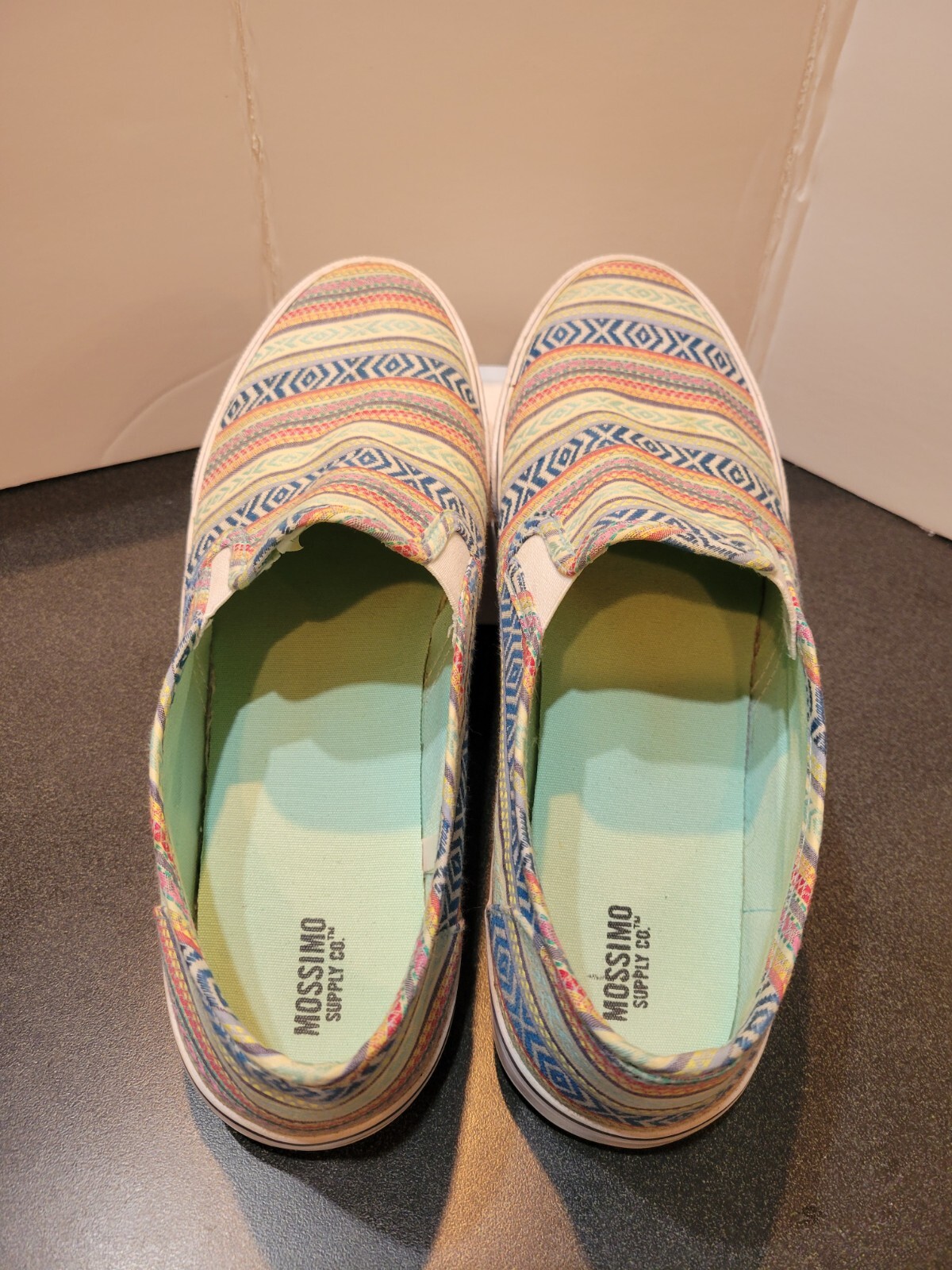Mossimo Supply Co Aztec Slip On Ladies Size 10 Comfort Beach Summer Preppy