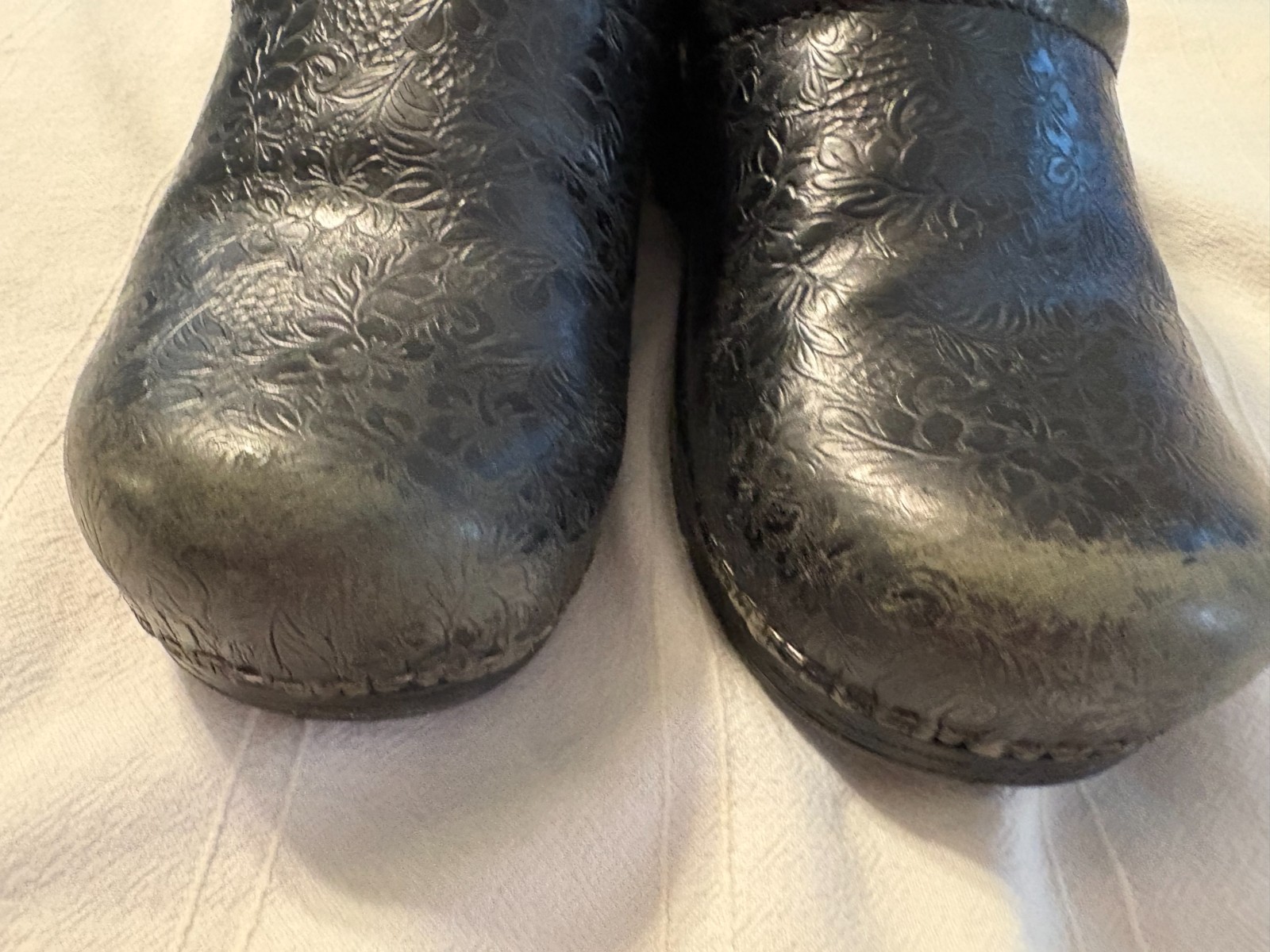 Dansko Black Tooled Leather Clogs Pro XP Size 38