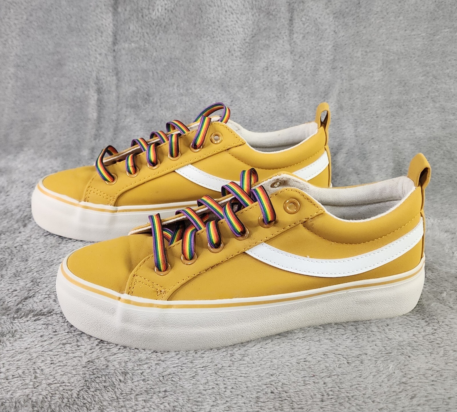 Primark Shoes Womans Size 7 Yellow Synthetic Casual Rainbow Lace Up Sneakers