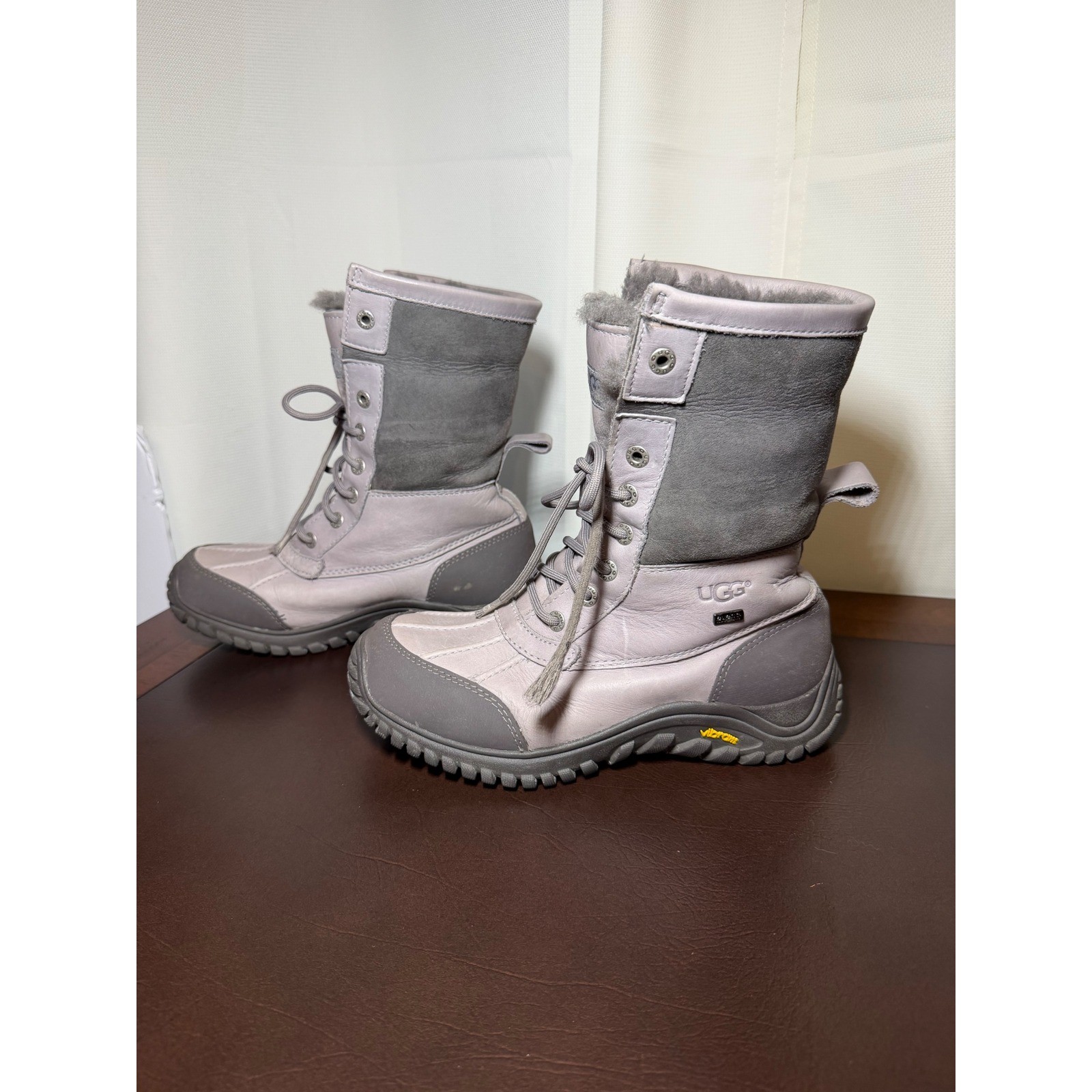 UGG Adirondack II Waterproof Winter Boots Lavender Grey Leather Suede Size 8
