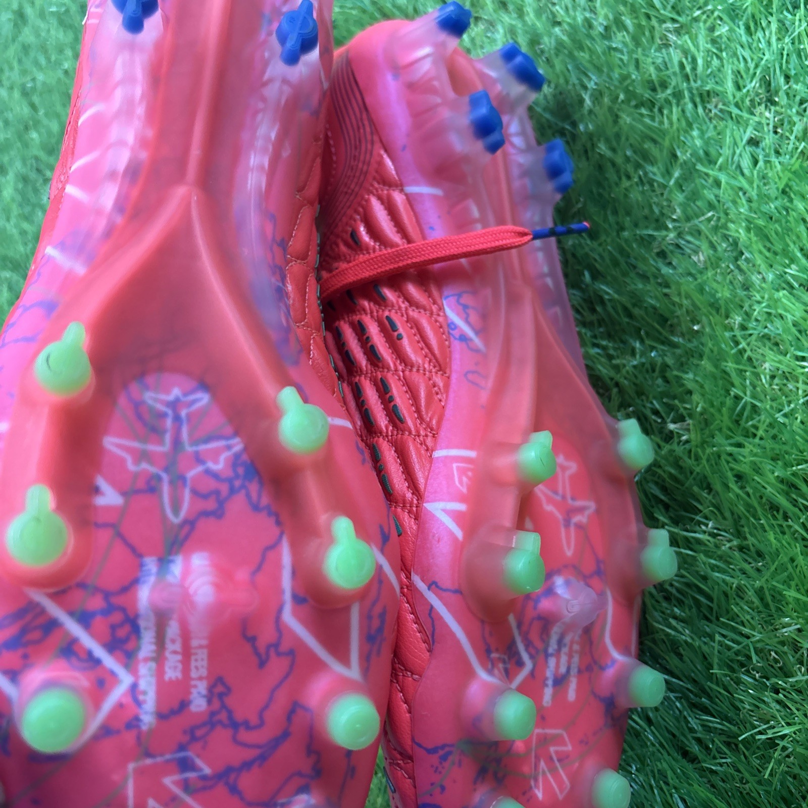 Under Armour Magnetico Elite 3 FG Soccer Size 8 Women’s Beta Screen 3027160-600