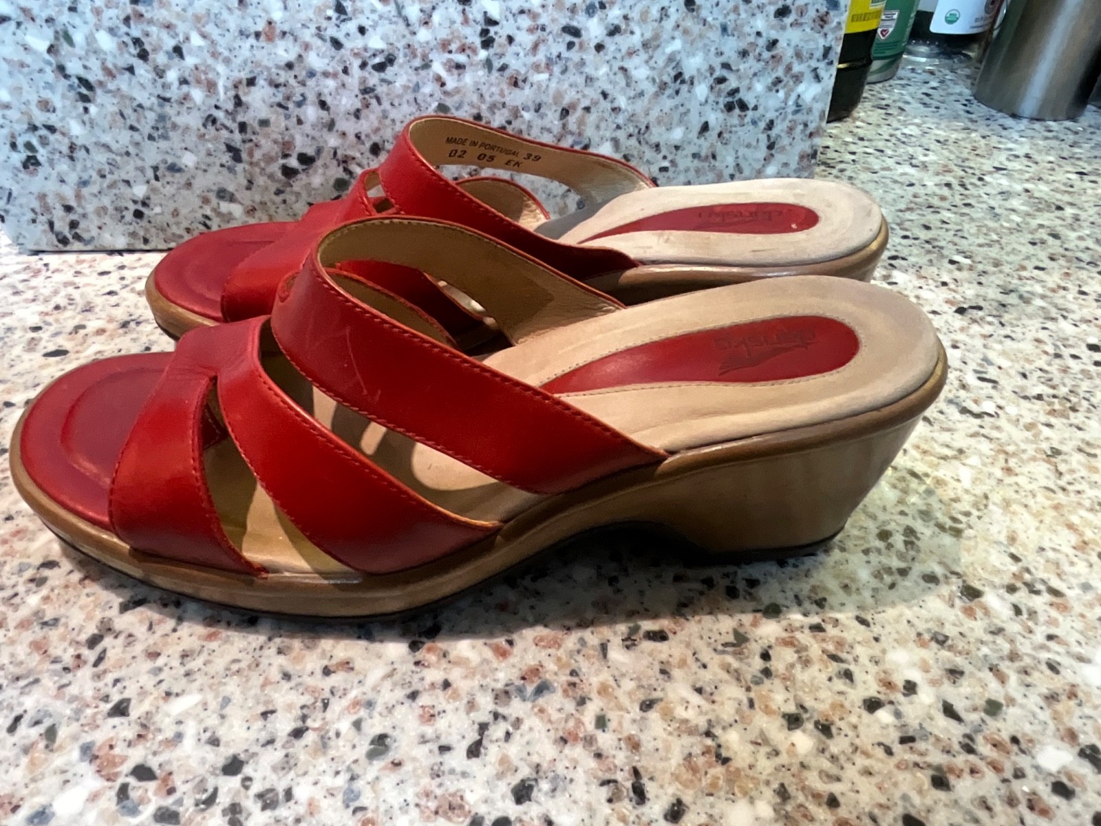 DANSKO AVRIL RED LEATHER SANDALS SIZE 8.5/39 PORTUGAL SLIDES WEDGE HEEL