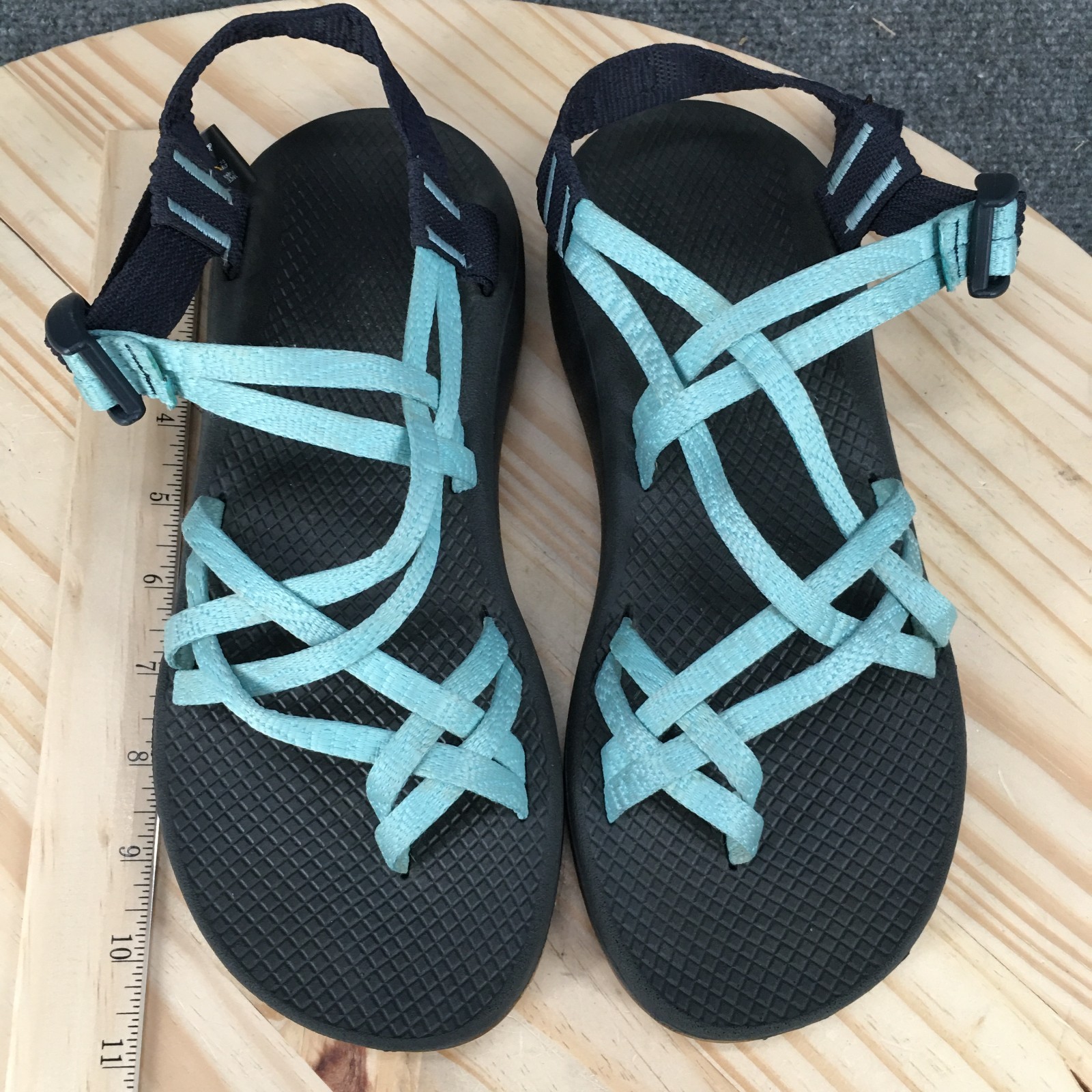 Chaco Z/Cloud X2 Sandals Womens 10 Hiking Strappy Comfort Low Top Multicolor
