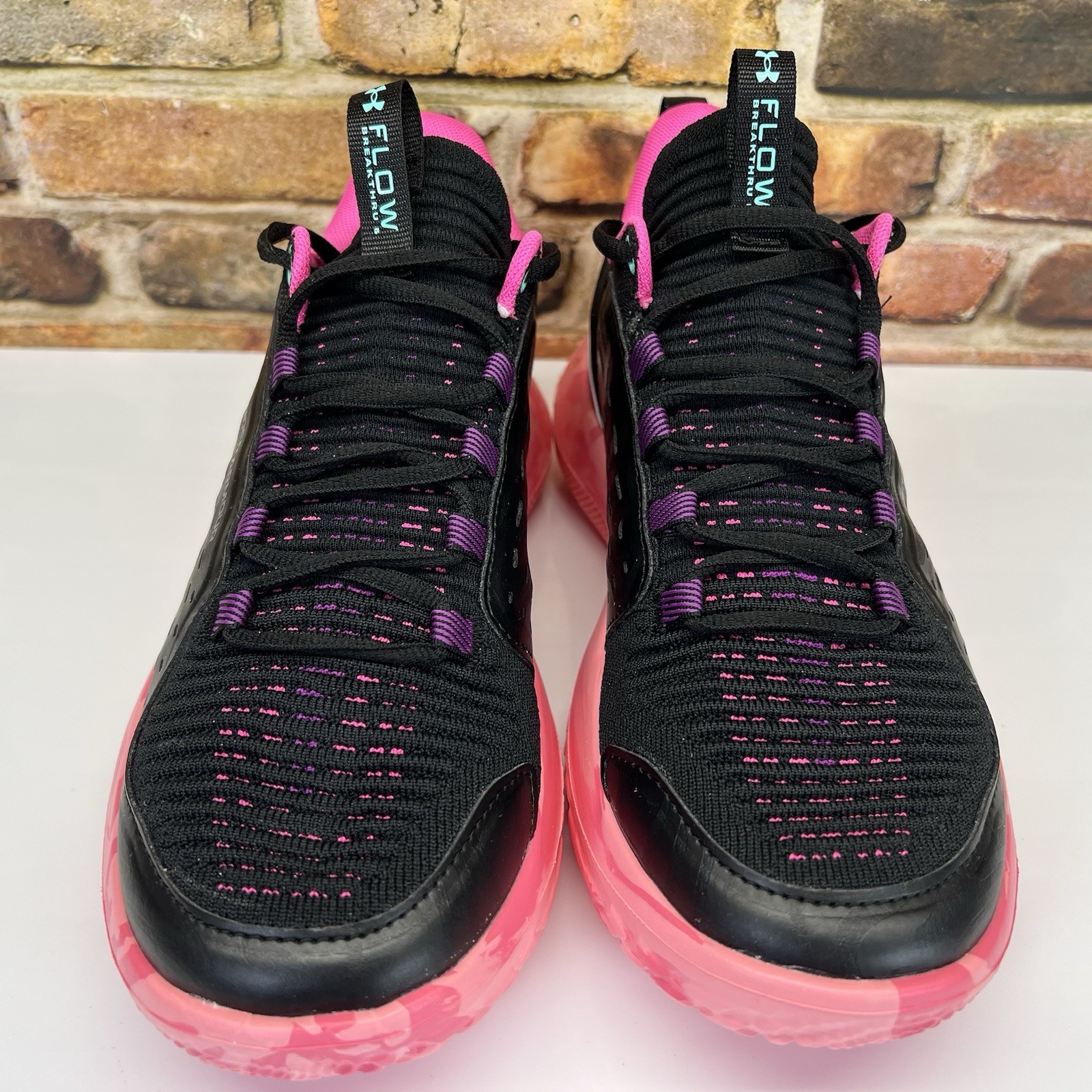 Under Armour Flow Breakthru 5 Womens Sneakers Black Pink 3028826-001 Size 9.5