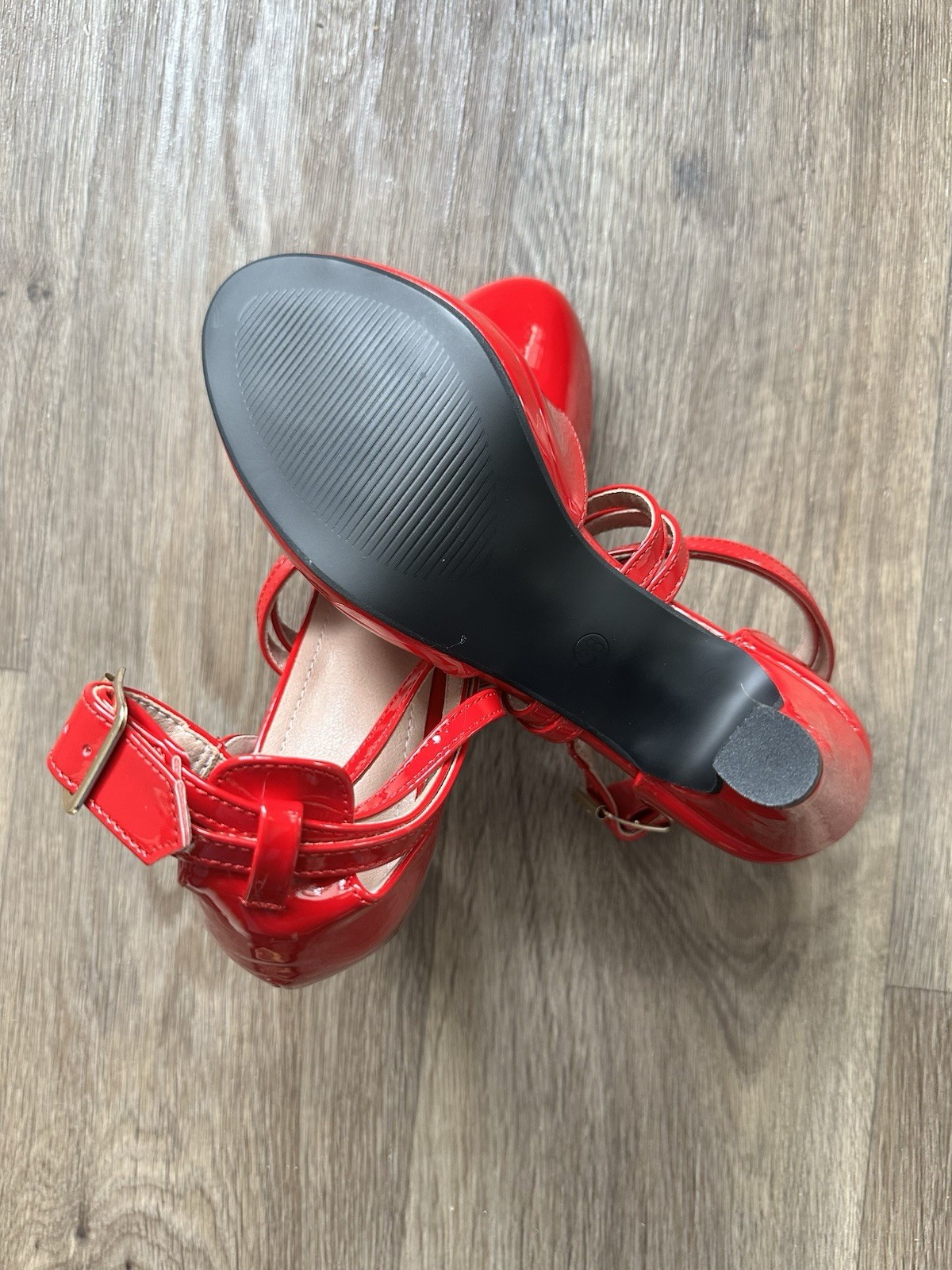 Women’s Red Patent Leather Solid Round Toe Strappy Ankle Strap Block Heels 7.5