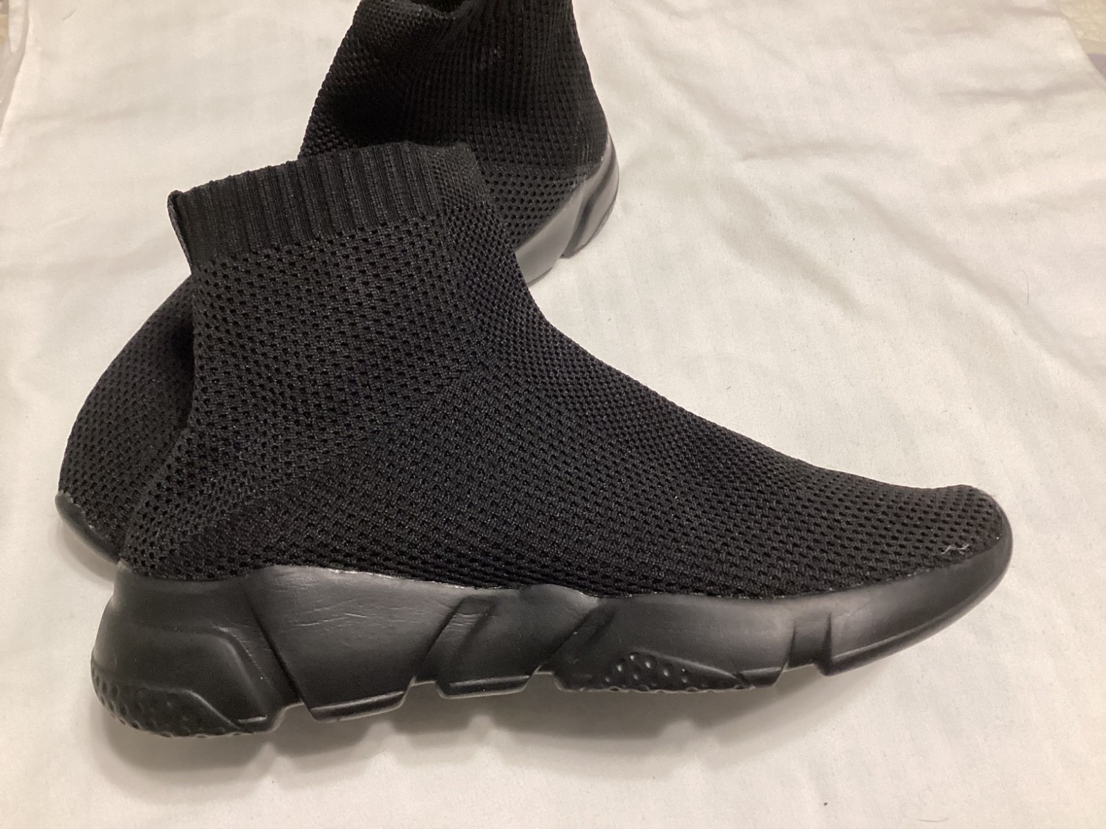 Fashion Black Ladies Sock Shoe Boots Knit Lightweight Slip-On Casual SZ 36 NWOB