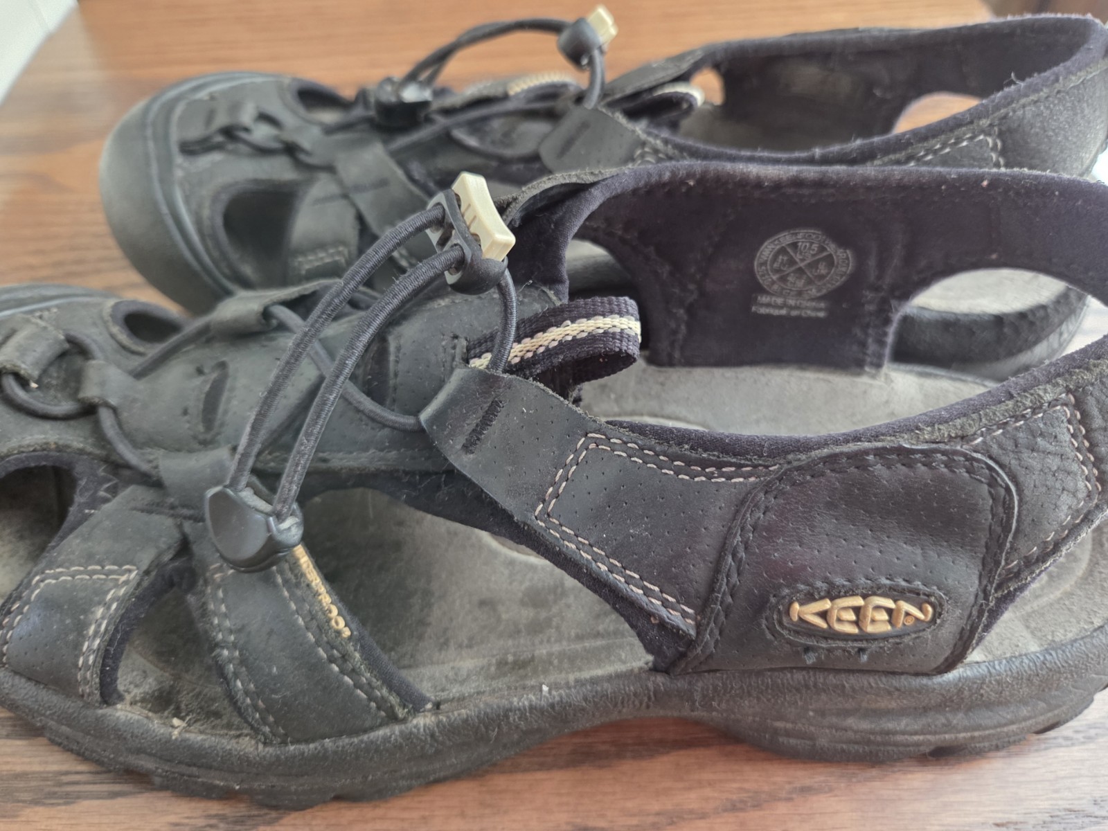 KEEN NEWPORT SANDALS ~ BLACK NUBUCK LEATHER ~ WMN 10.5 / MEN 9.5 ~ EUC+FREE S&H