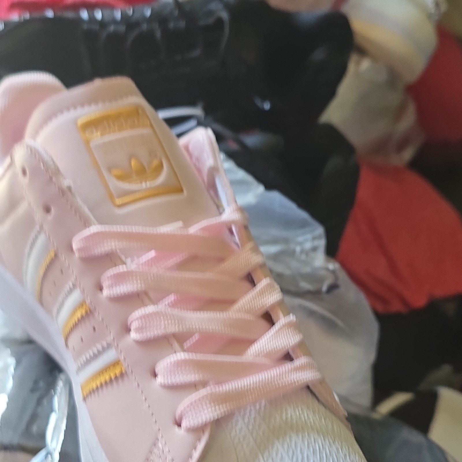 adidas Superstar Women’s Low Top Sneakers Pink/White/Gold Lace-Up