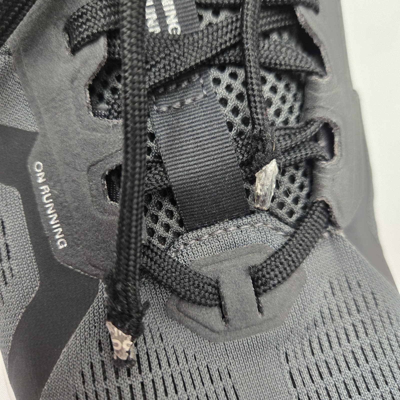 On Cloudrunner 2 «Eclipse Black» Women’s Running Shoes Size 8