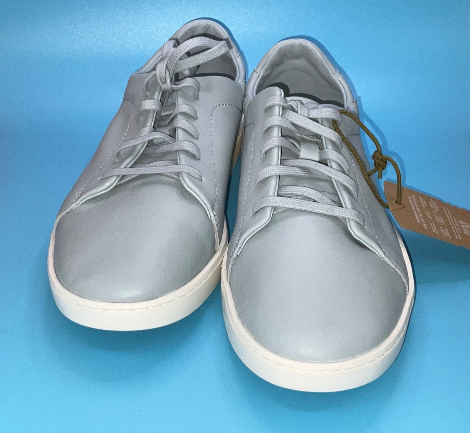 OluKai Pehuea Li’ lli Everyday Leather Sneakers in ASH. US W11/M9 /EUR 41. NWT