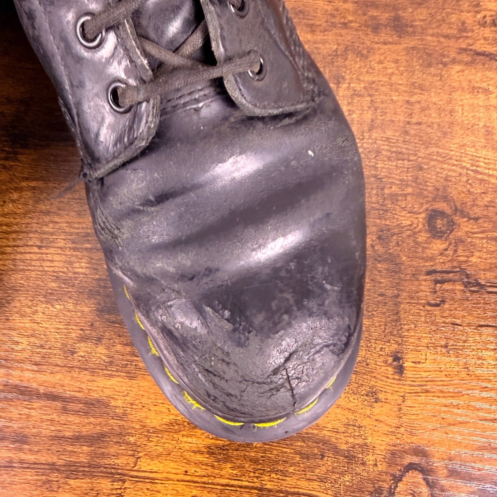 VTG Dr. Martens Boots 1460 Womens 10 Combat Distressed Y2k Goth Punk Grunge