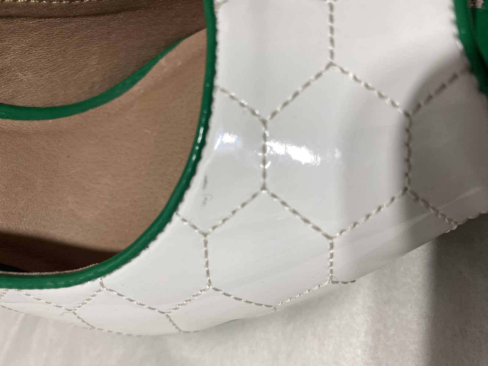 Charis & Doxa Heels Womens Size 7.5 White Soccer Stitch Striker Green Peep Toe