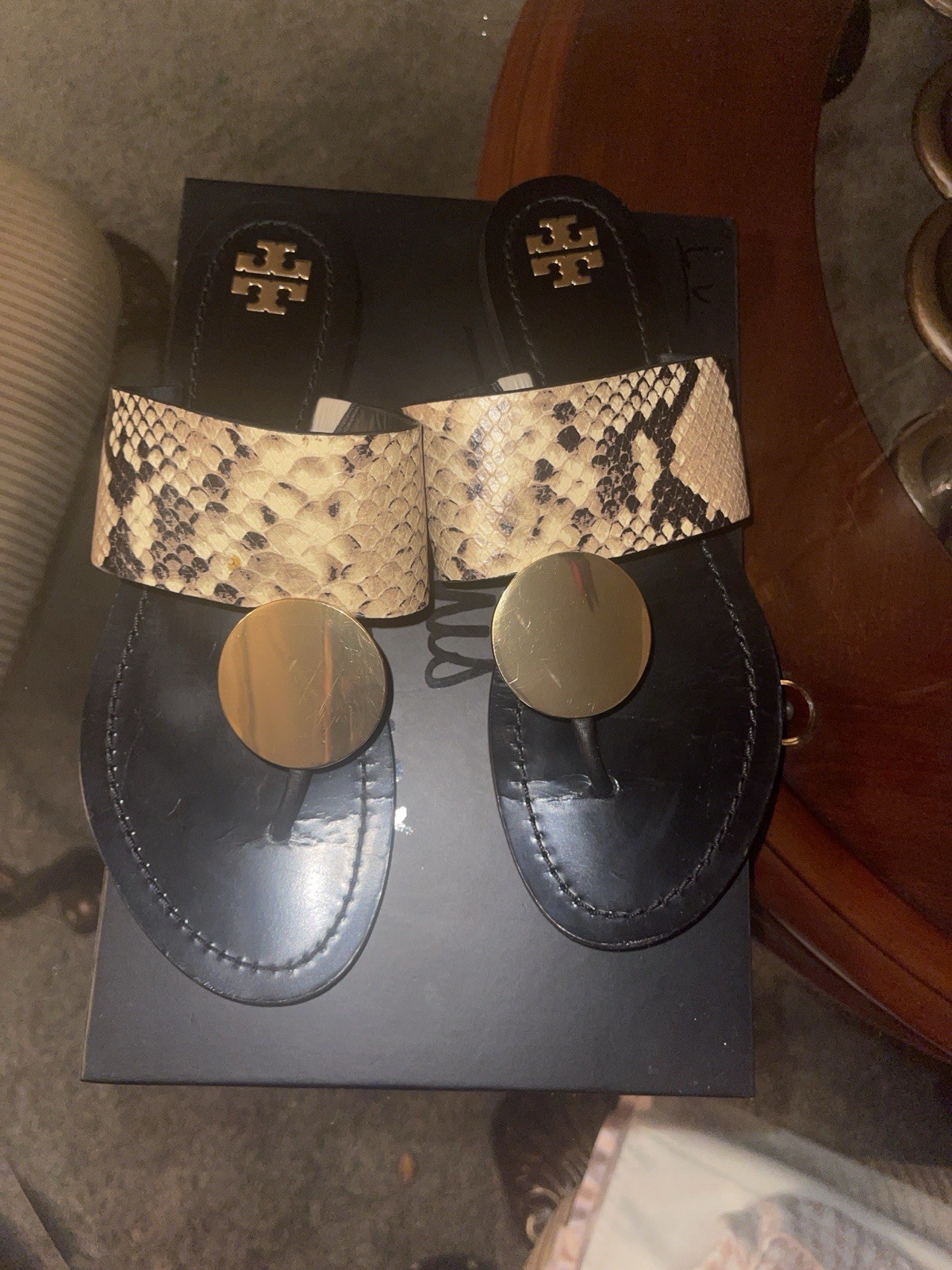 Tory Burch Women’s Black/Beige Leather Snake Print Thong Sandals Slip On US 8M