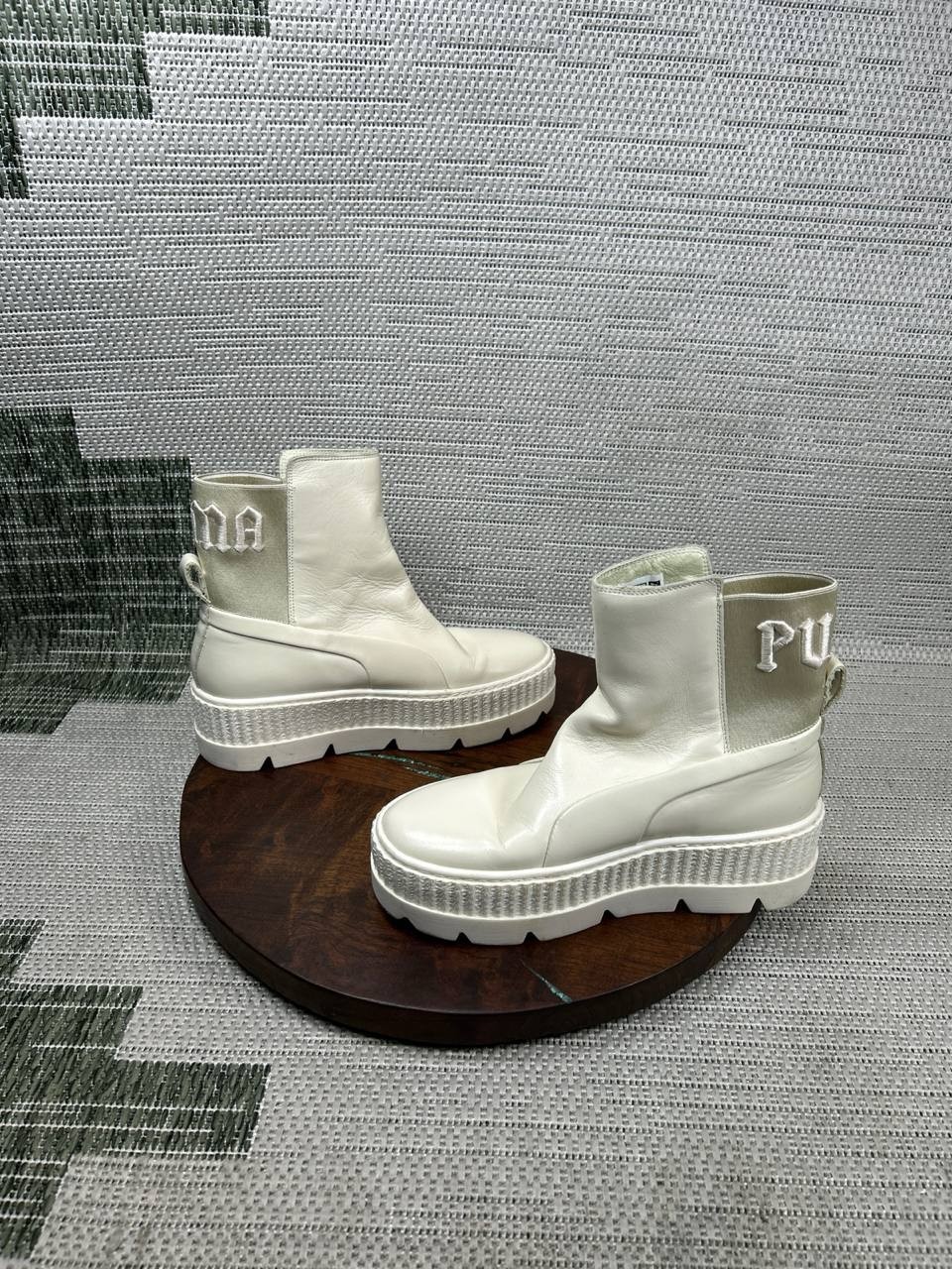 Puma Boots Womens Size 7 Fenty by Rihanna Chelsea Vanilla Ice White Pull On