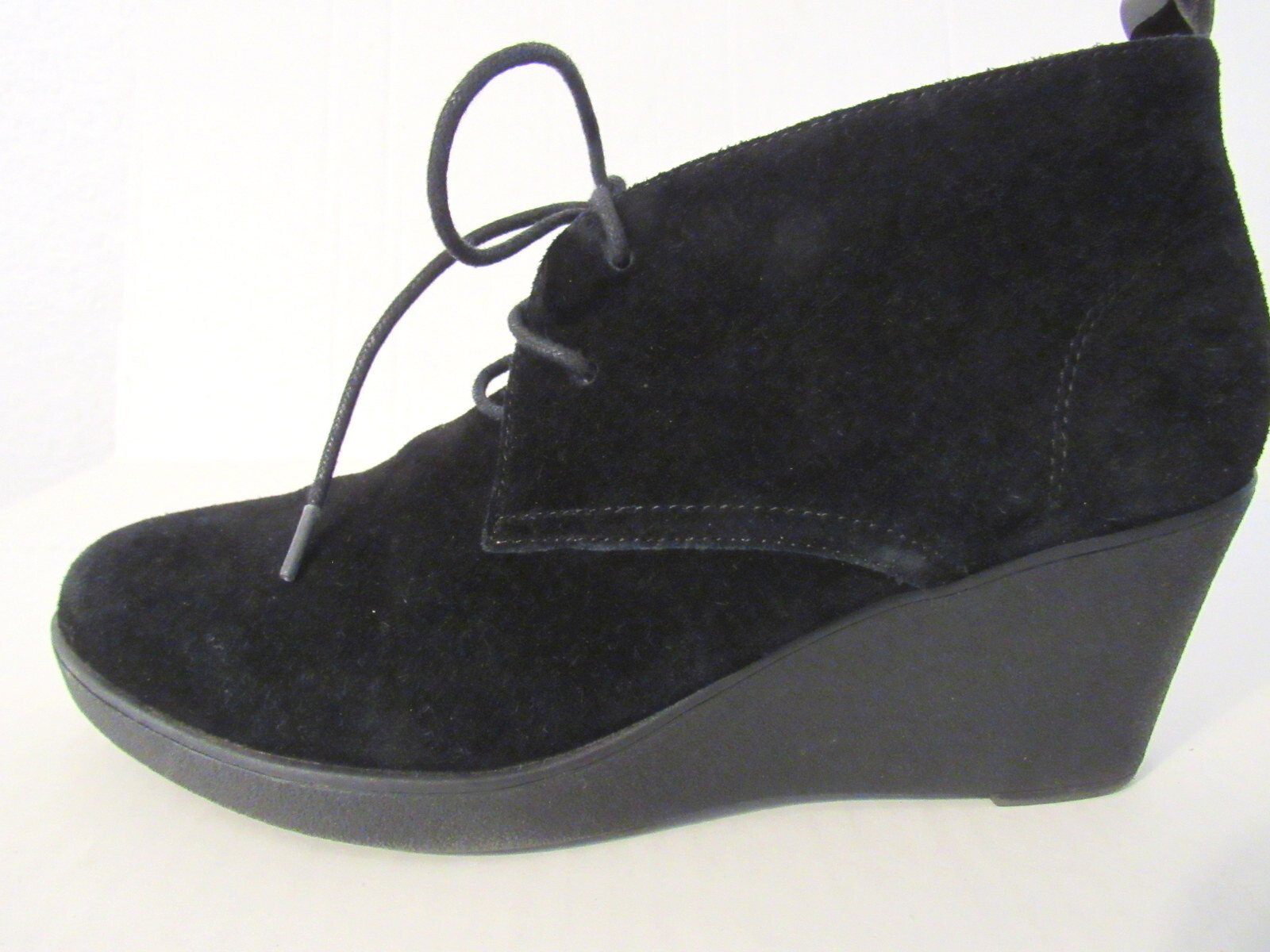 DONALD J PLINER Size 8.5M Black Suede 2.75-in Wedge Heel Lace-up Ankle Boots