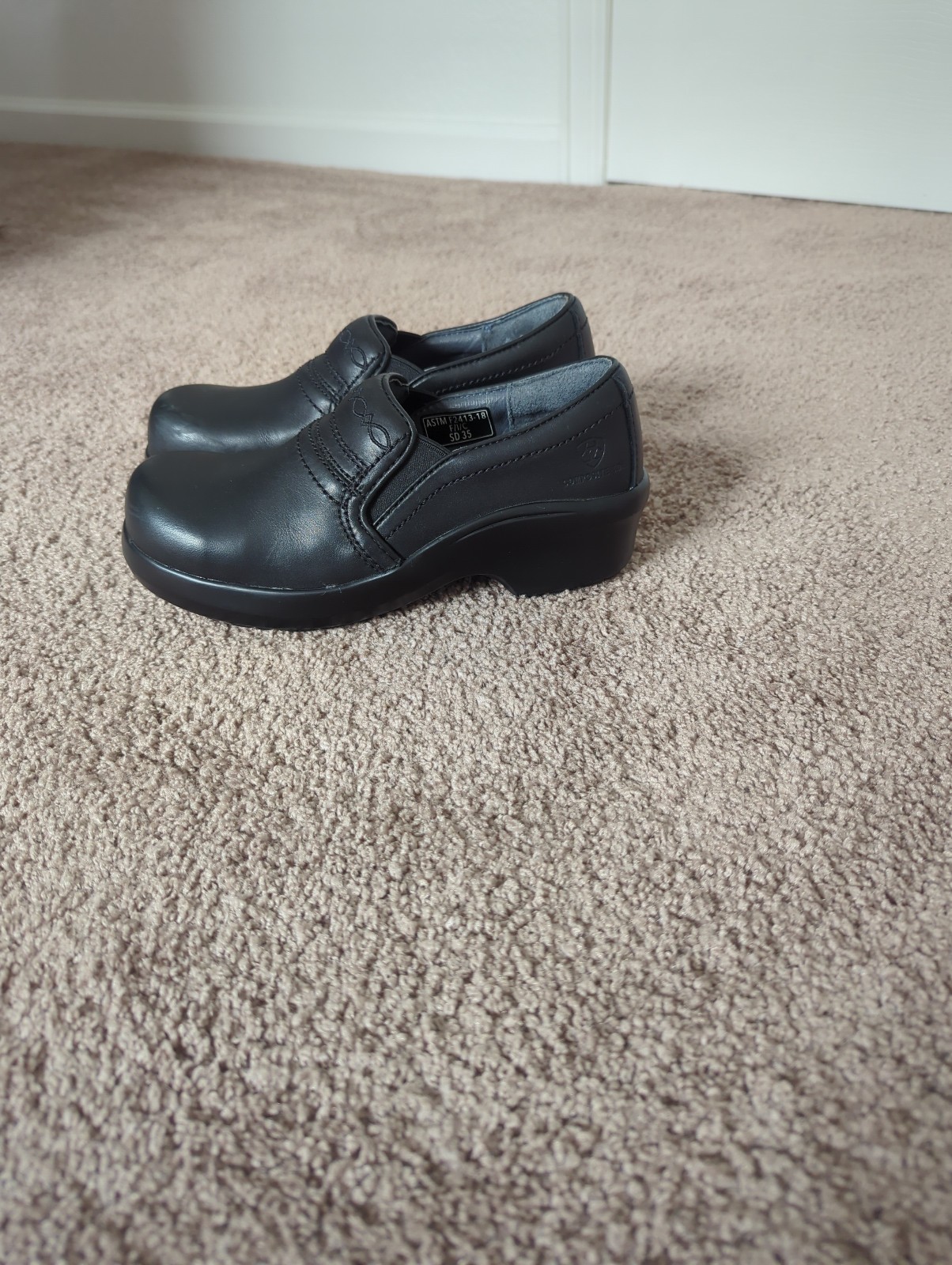Ariat Expert Safety Clog SD Composite Toe Black Sz 6 C Wide Slip Resistant
