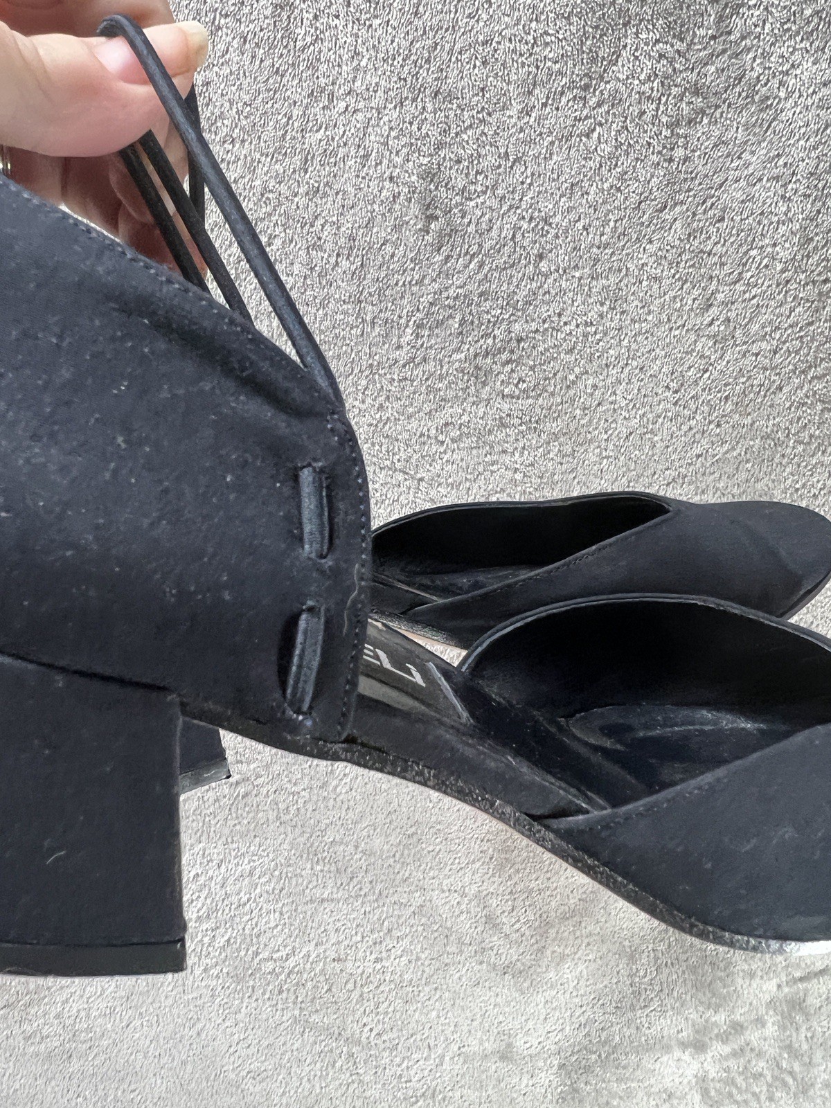 Vtg 1990s Vaneli Women’s 8 N Navy Square Toe Block Kitten Heel Dress Shoes Pumps