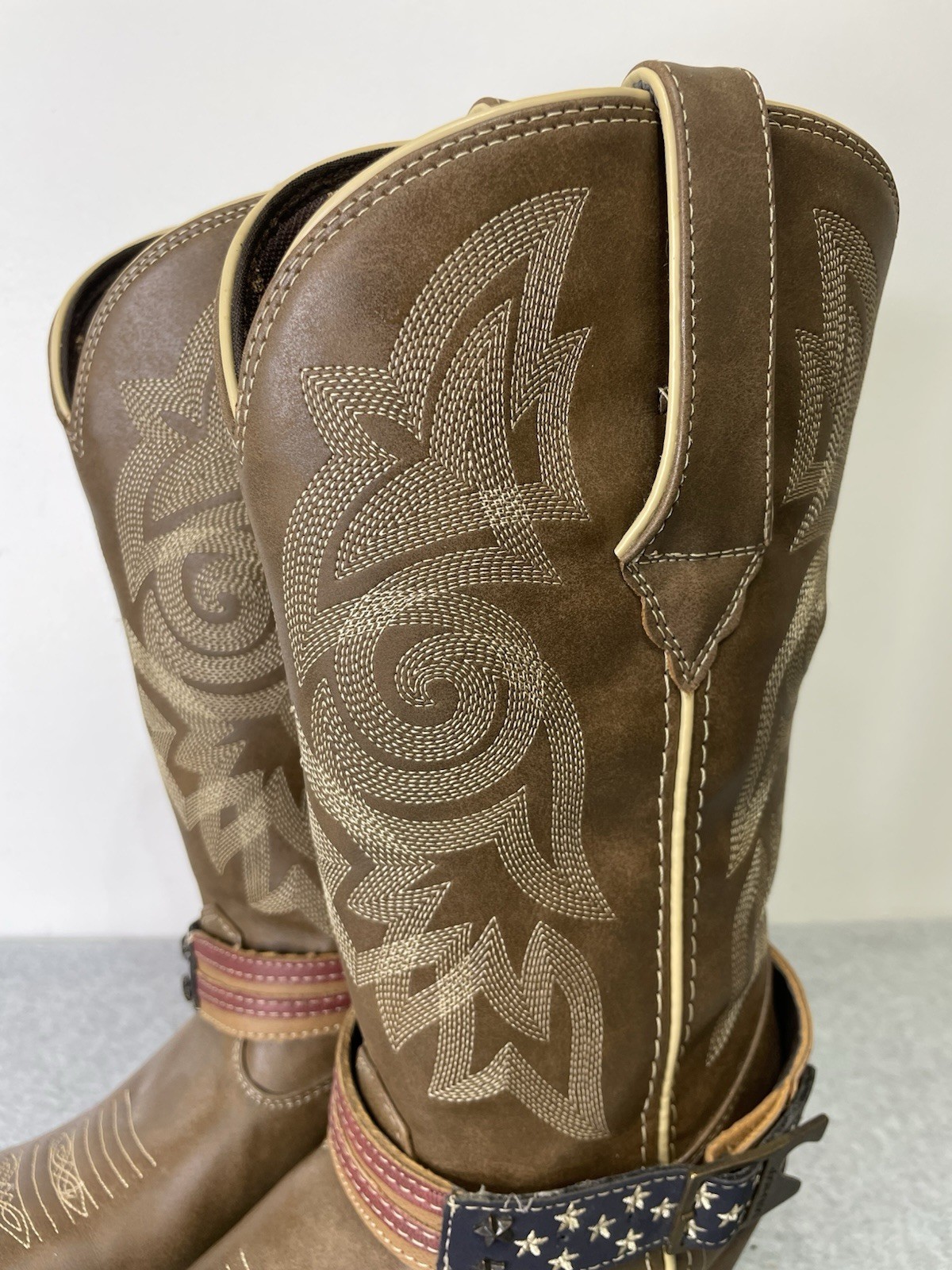 Durango Crush Women’s Size 7.5 M Western Boots with American Flag Belt Accessory