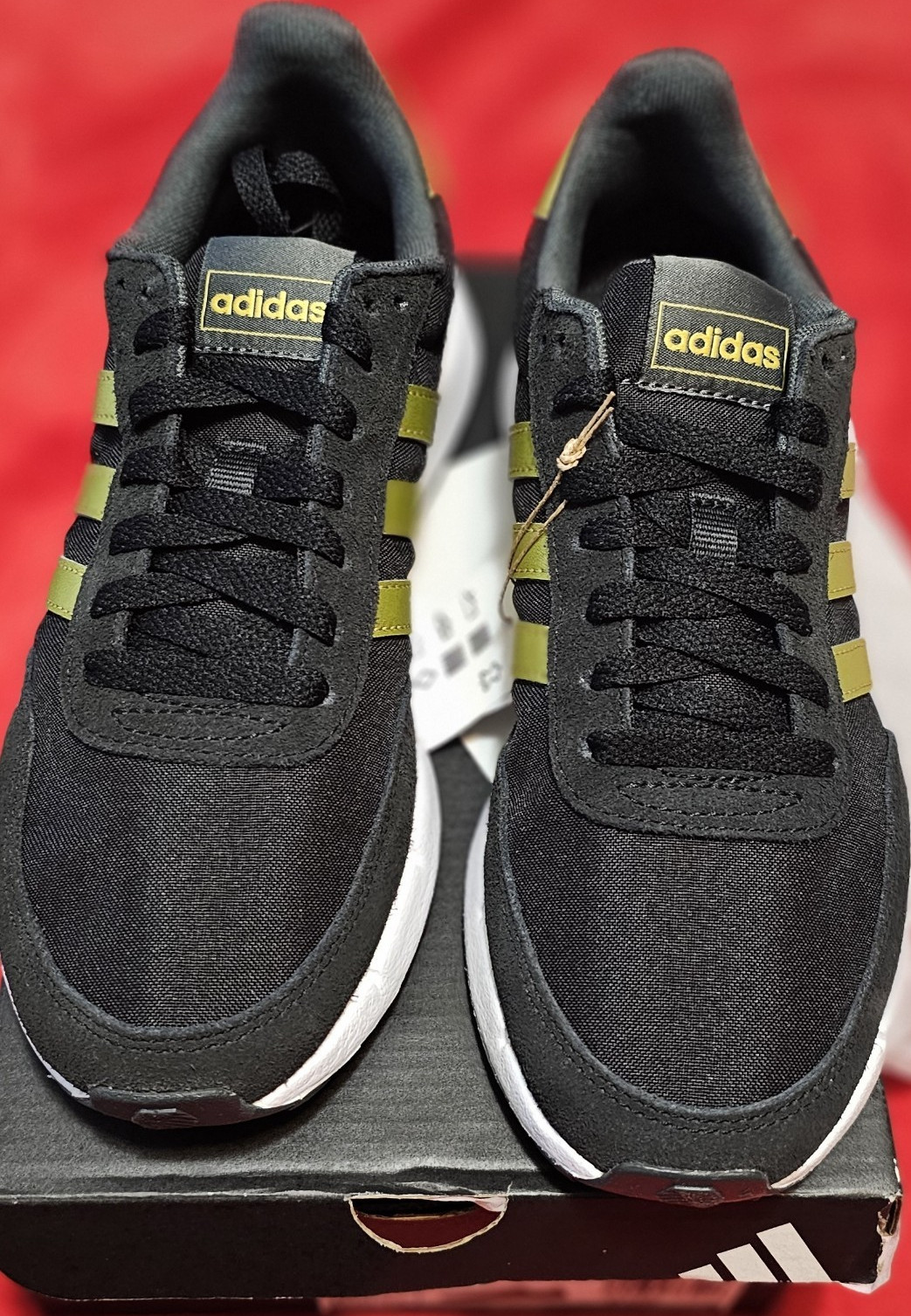 Adidas Run 60s 2.0 GX1714 Women’s Black Gold Low Top Sneakers Athletic. Womens 7