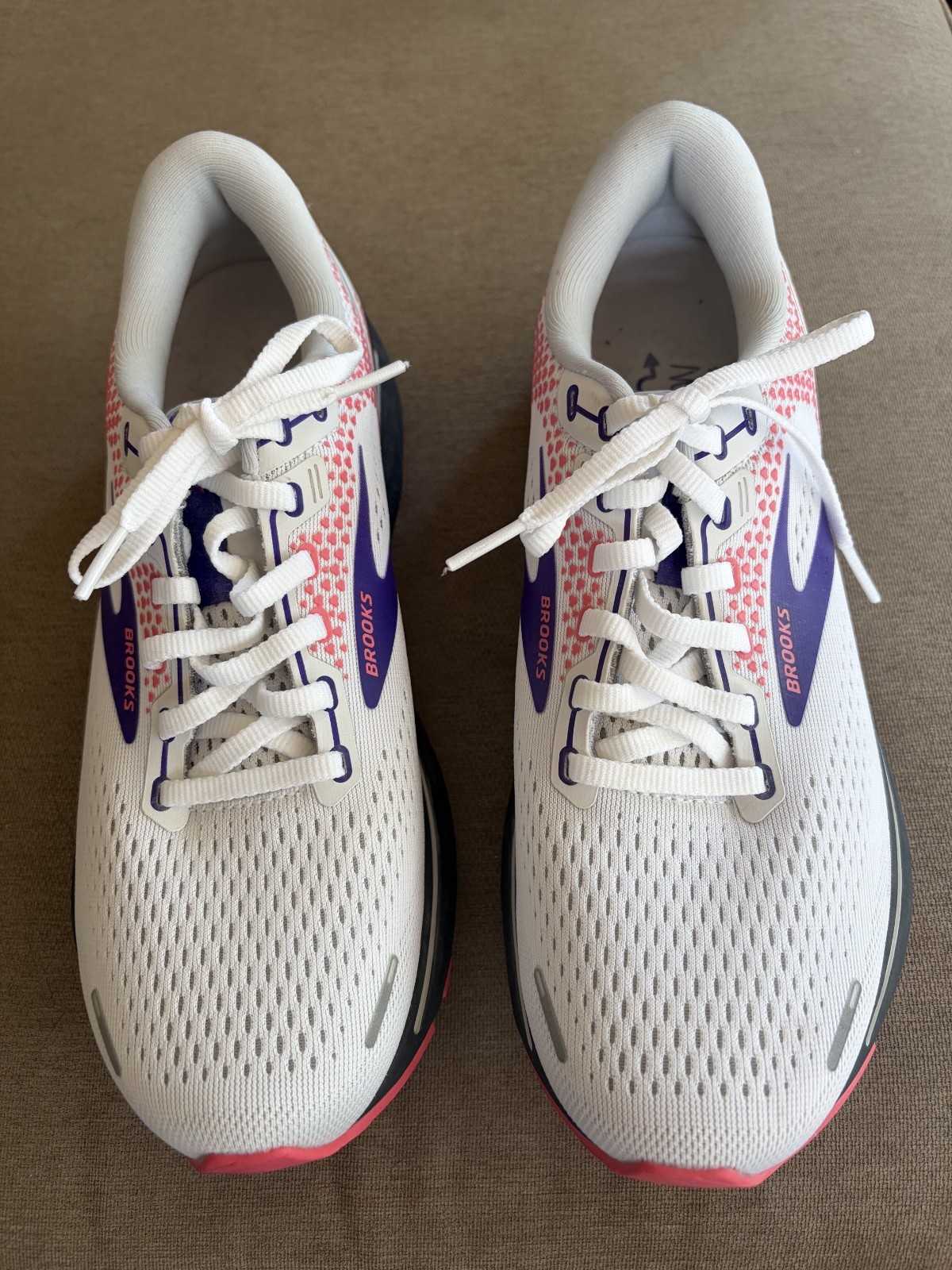 NEW BROOKS GHOST 14 WOMEN’S WHITE MESH RUNNING SHOES SNEAKERS SZ. 9