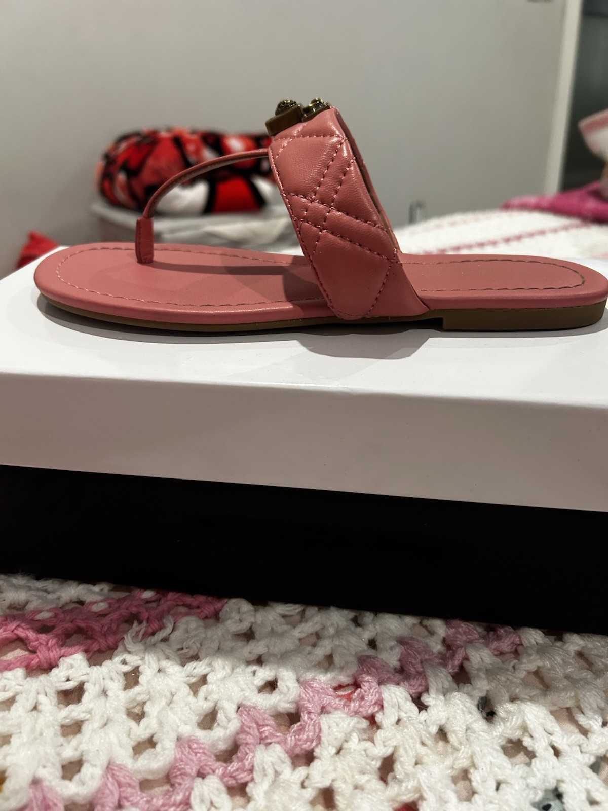 Kurt Geiger London Women’s Pink Leather Quilted Metal Thong Slip-On Sandals