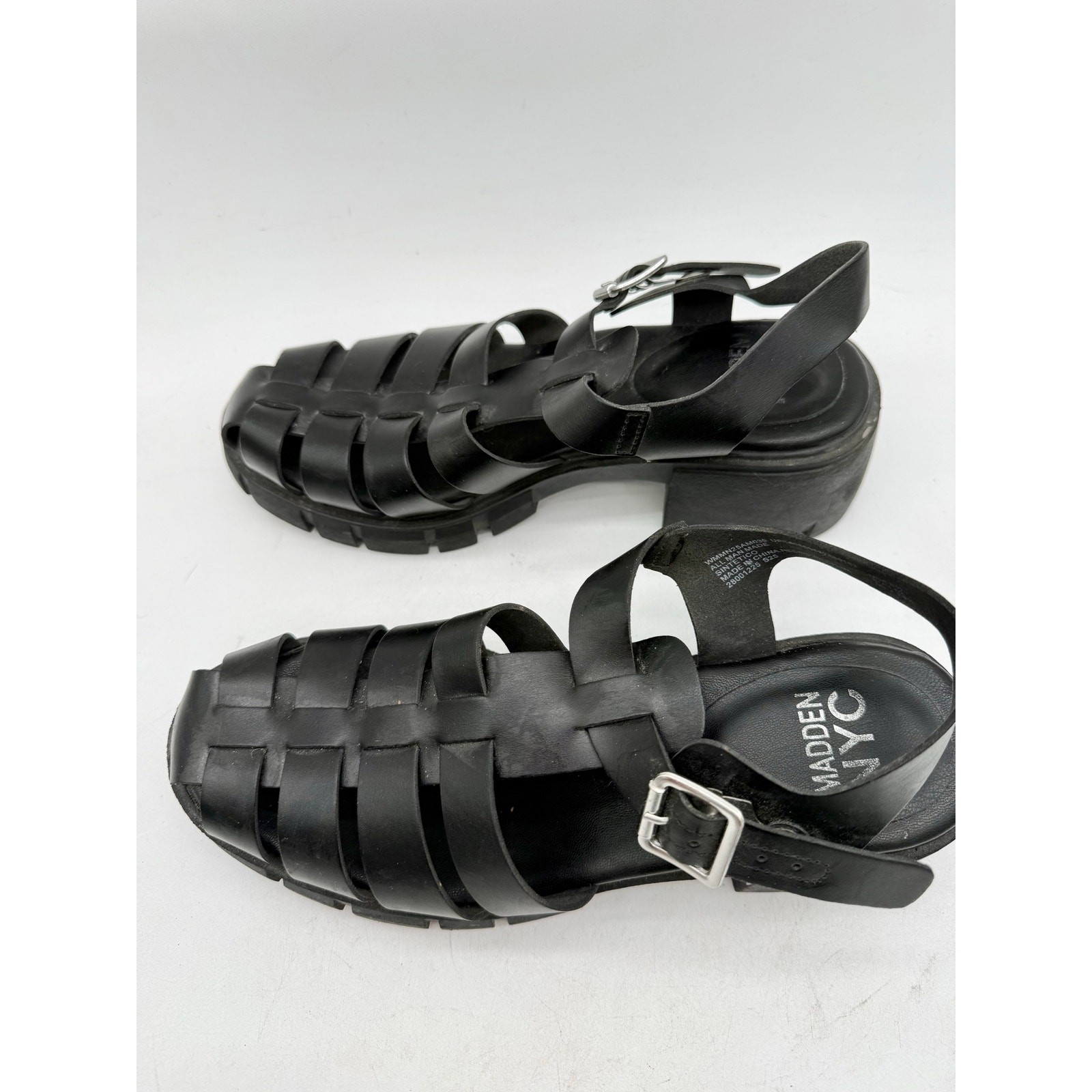Madden NYC Black Chunky Fisherman Platform Sandals Lug Sole Women’s 8.5