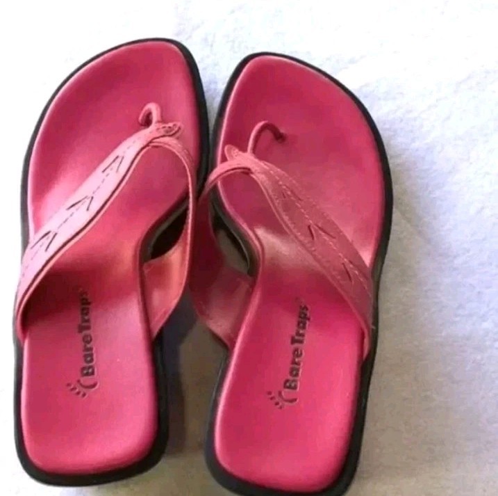 Bear Traps size 6.5M Kanya pink black leather chunky wedge sandals