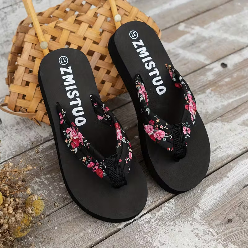 Women’s Flip Flops – Black with Pink & White Flowe size US 7.5 FREE SHIPPING