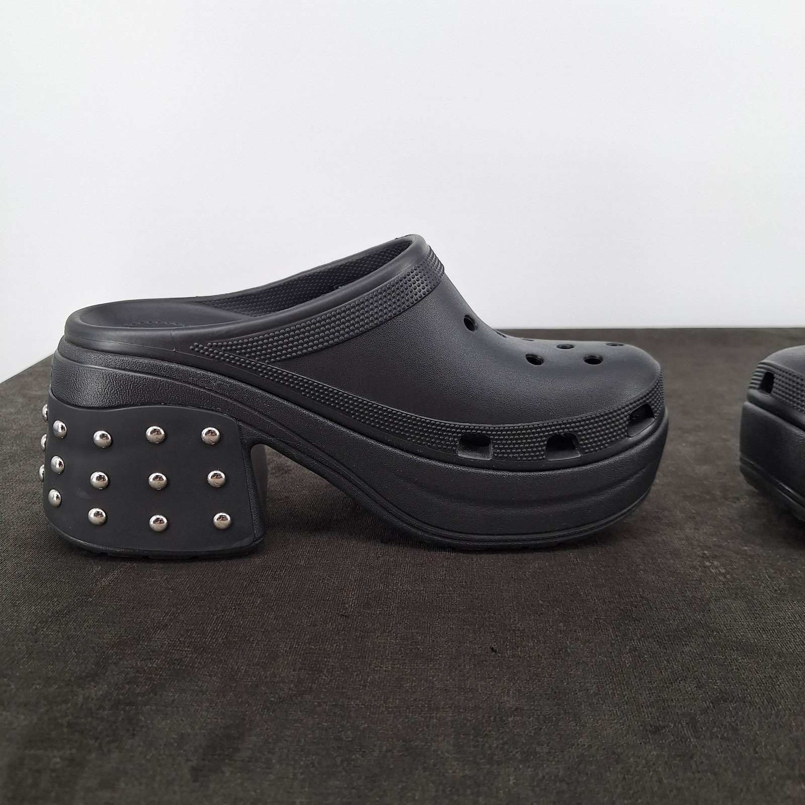 Crocs Siren Black Heel Studded Steampunk Platform Chunky Mule Clog Shoes W 11 M9