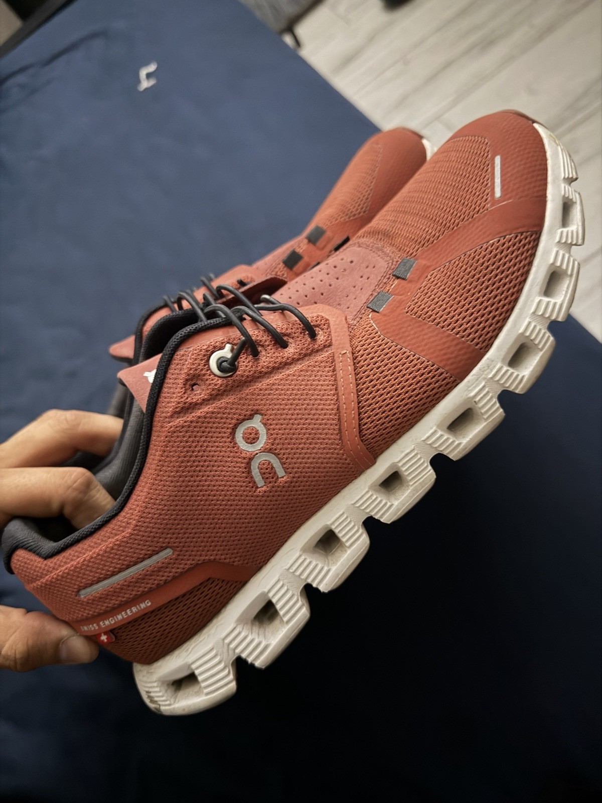 On Men’s Low Top Lace Up Athletic Sneakers Brown/White Mesh Upper