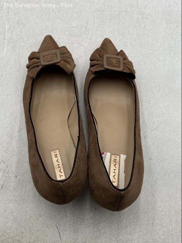 Tahari Womens Brown Suede Pointed Toe Kitten Pump Heels Size US 7.5