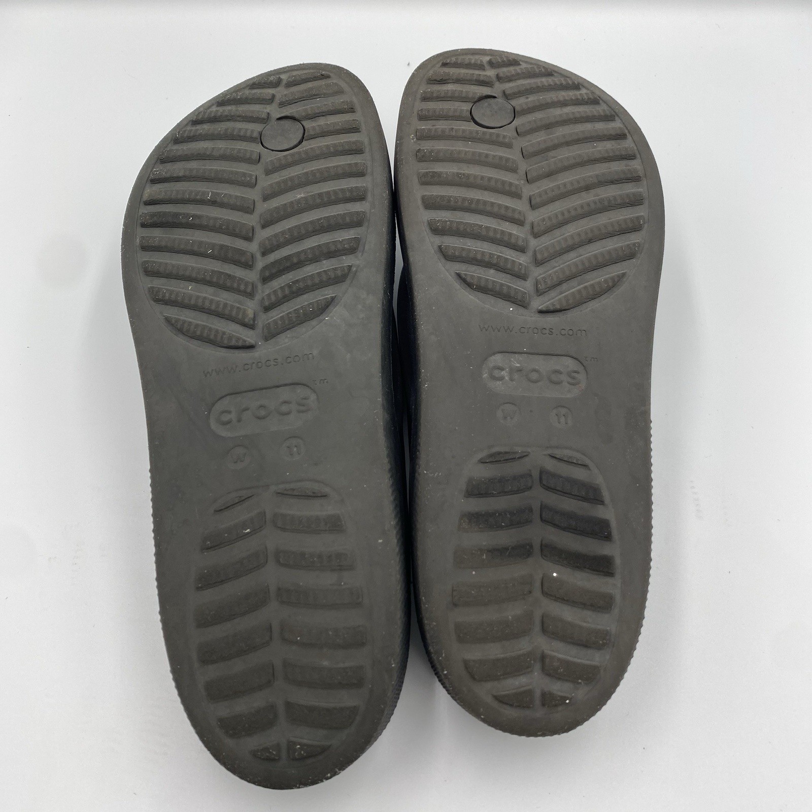 Crocs Classic Platform Flip Flop Sandals Women 11 Iconic Comfort Black Chunky