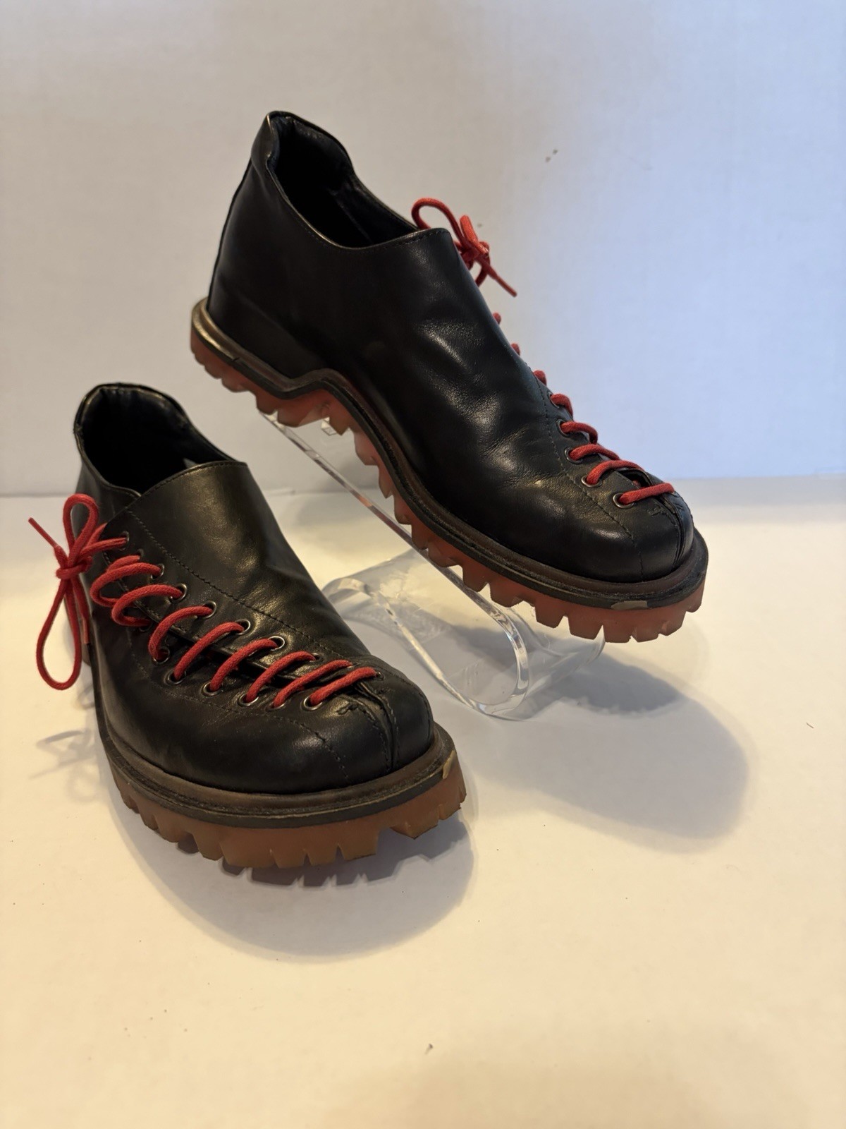Wind Leather Upper Rubber Sole Itsly Size 36 Black W/Red Laces