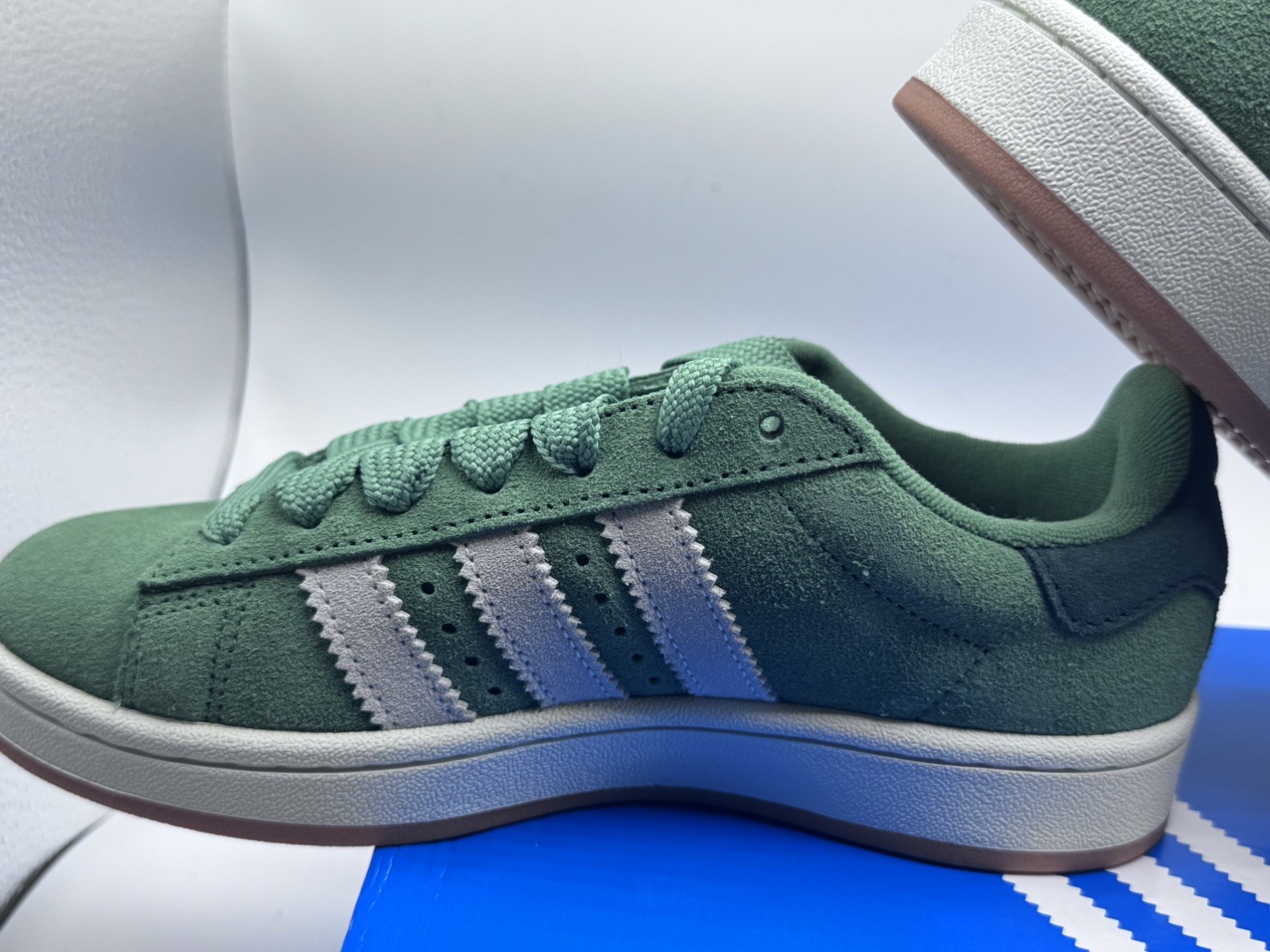 Adidas Campus 00s W Green White Suede Sneakers JR0104 Women’s Size 7