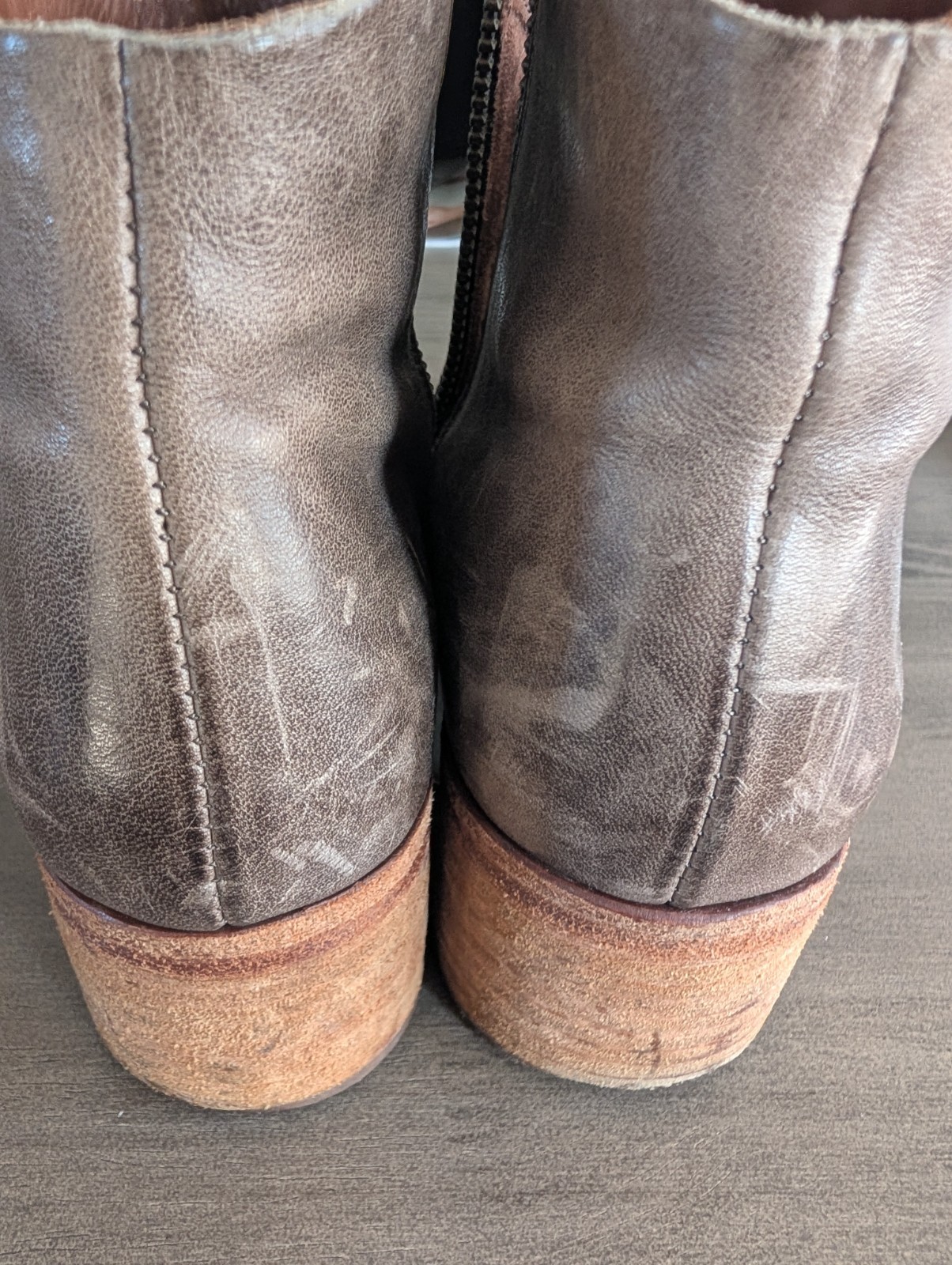Kork Ease Women’s Casper Grey Ankle Chelsea Boots Leather Side Zipper Size 7.5M