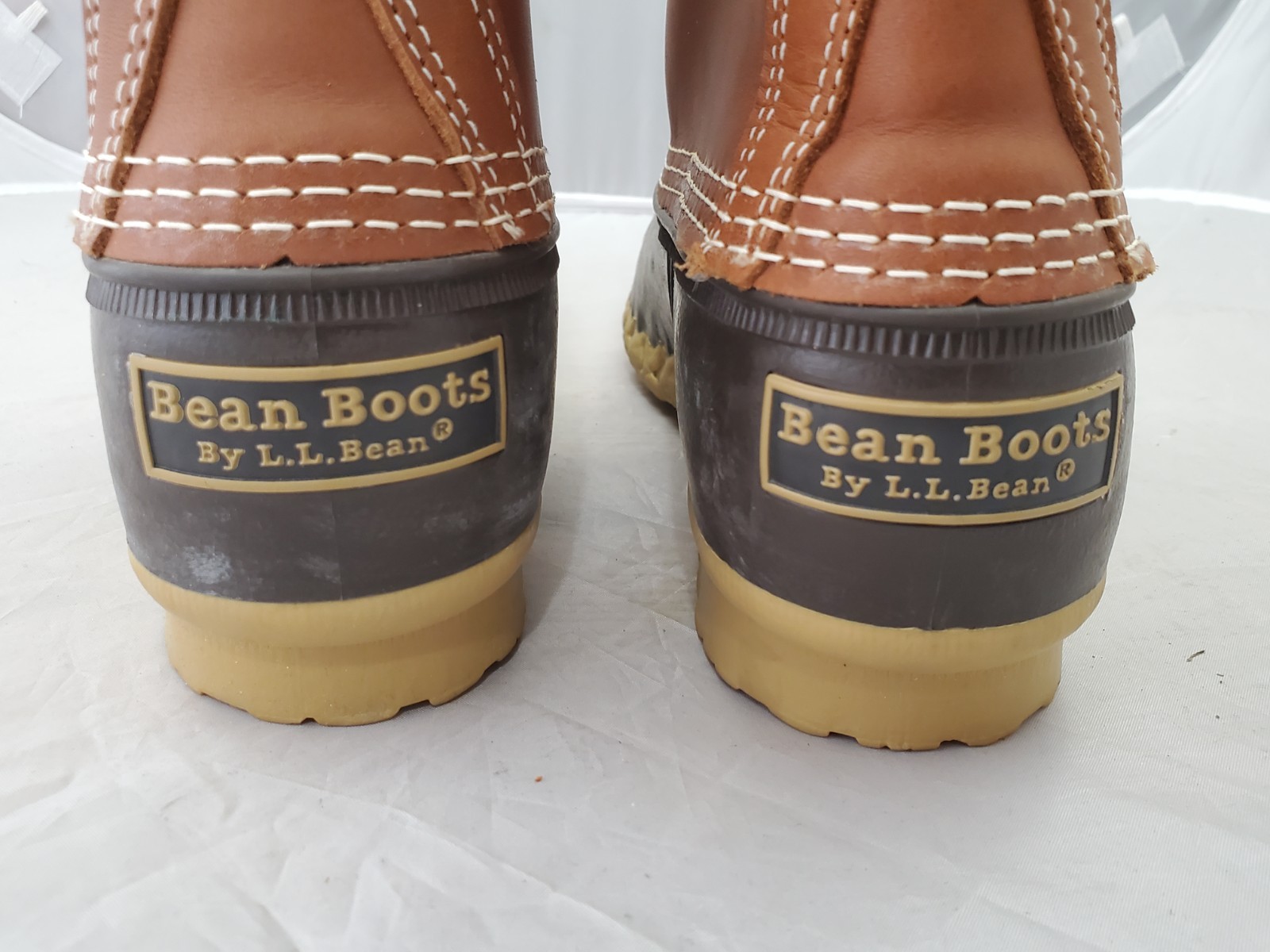 L.L.Bean 8″ Unlined Bean Boots Womens Size 8M Chain Tread Brown Leather USA Made