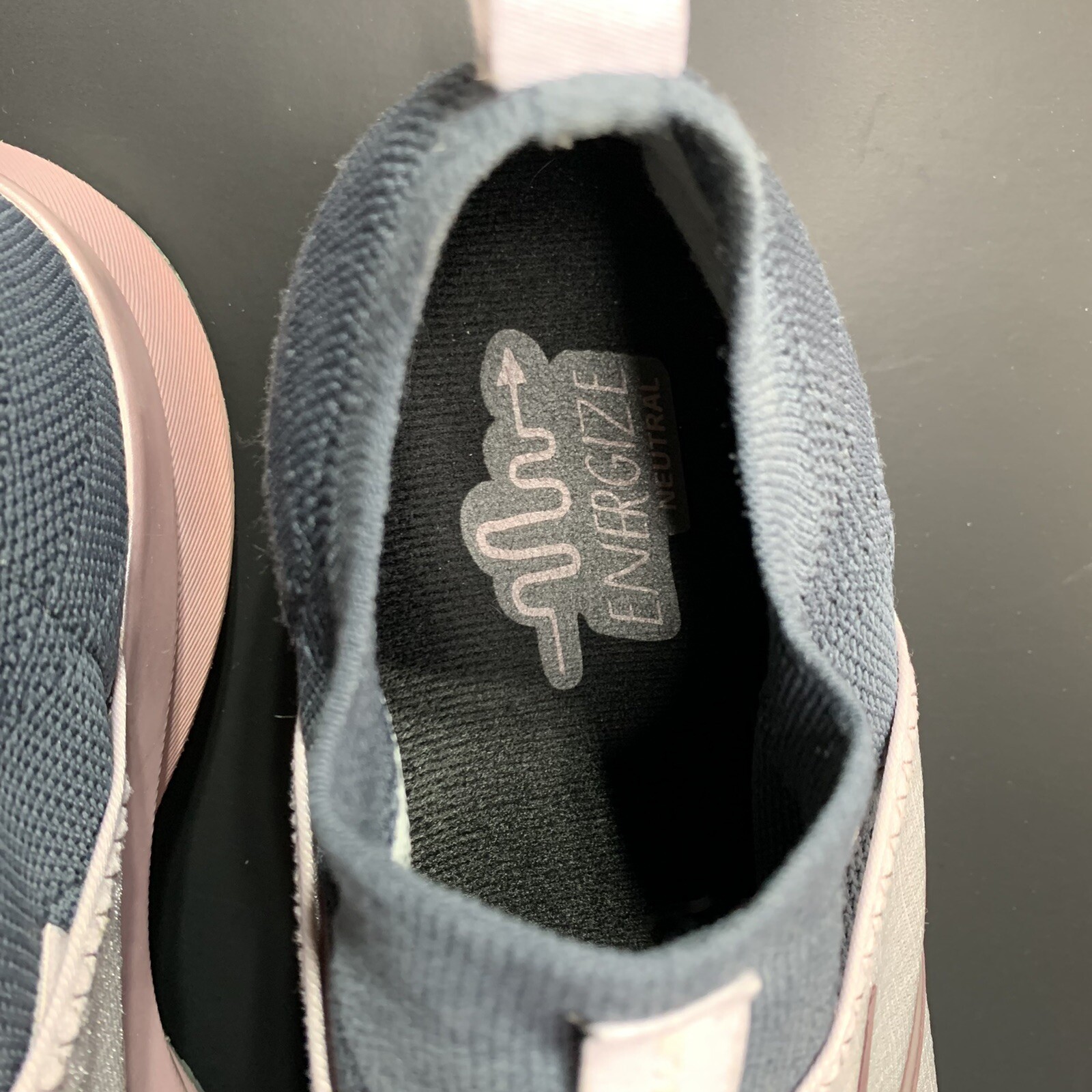 Brooks Levitate 4 LE Running Shoes 1203471B074 Grey Pink Women’s Size 11 B